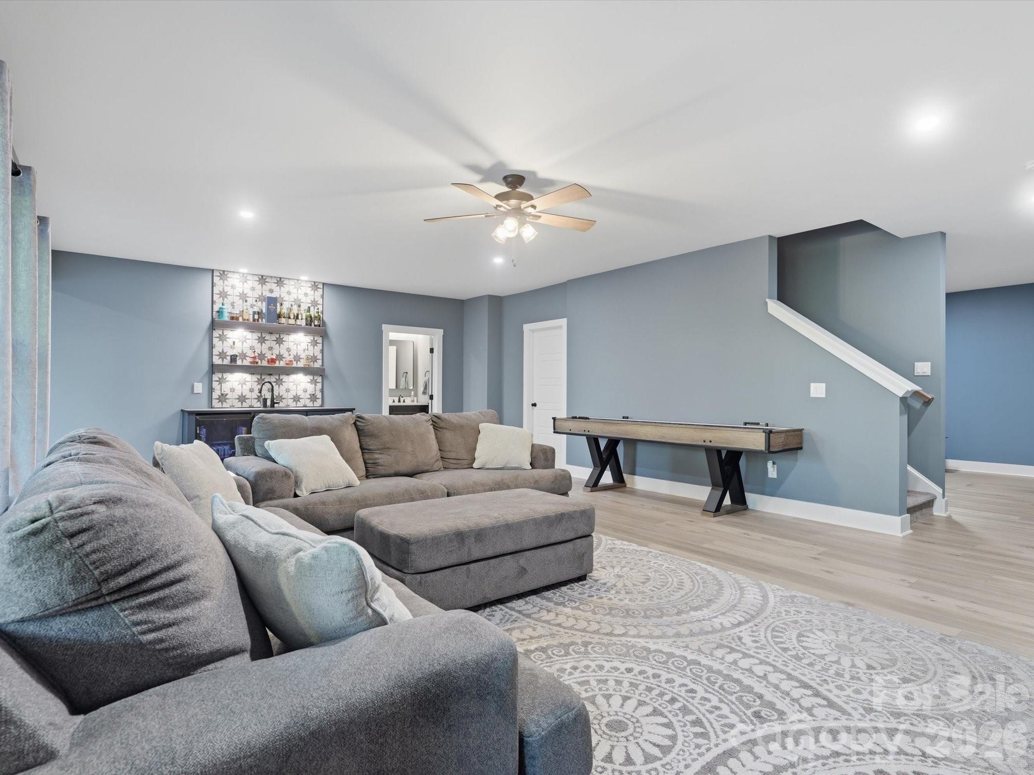 2526 Paddlers Cove Drive — Clover