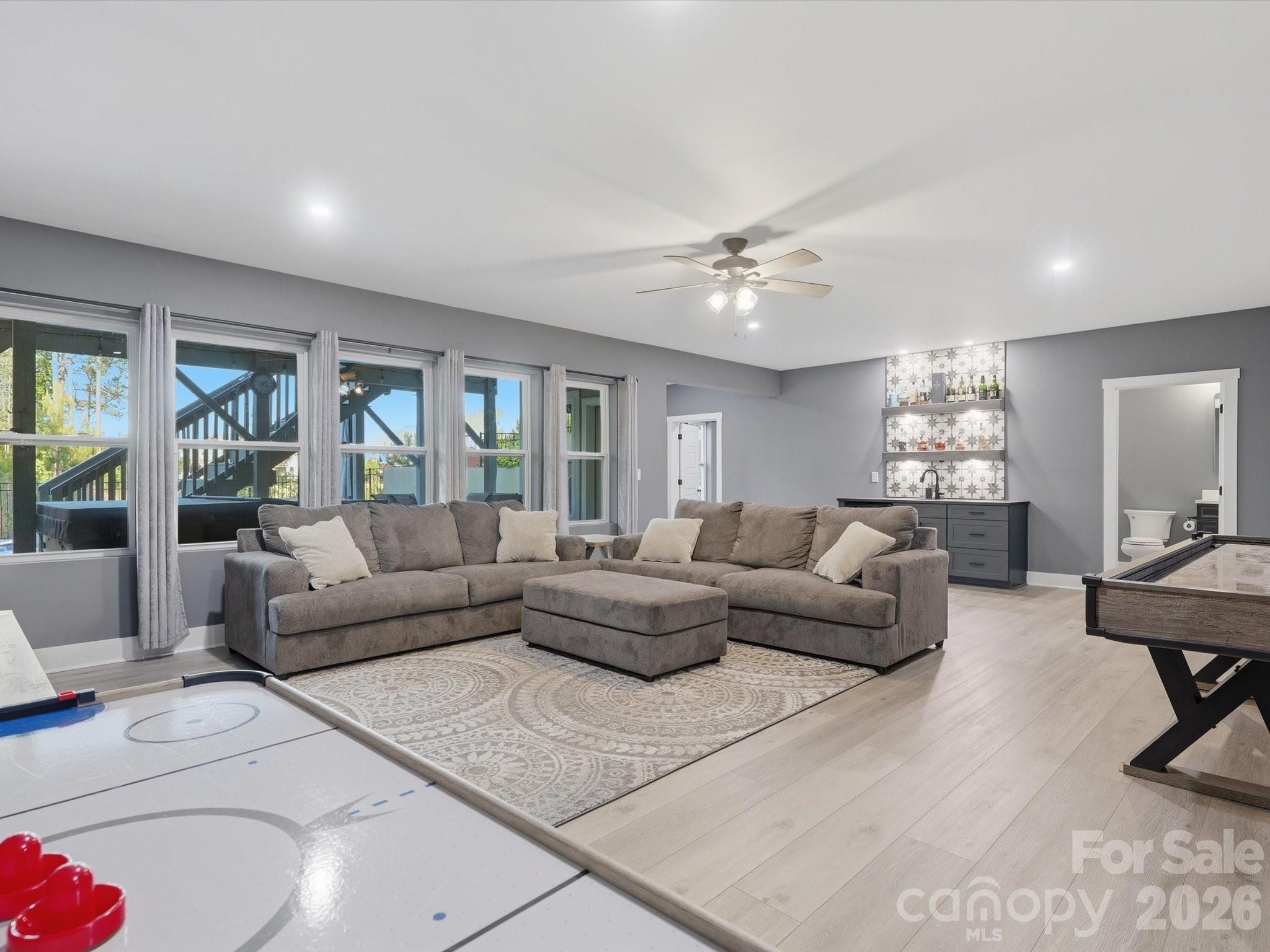 2526 Paddlers Cove Drive — Clover