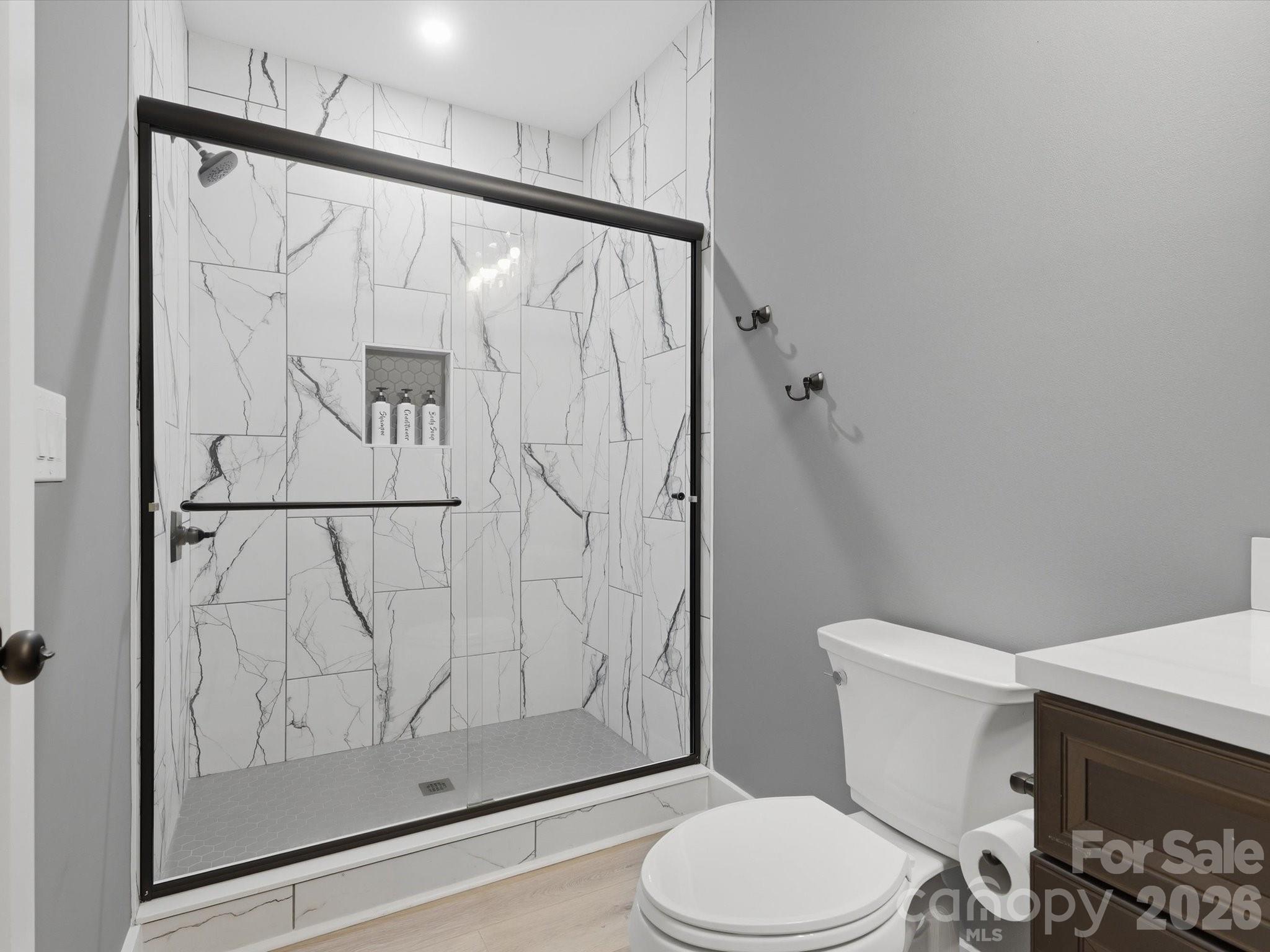 2526 Paddlers Cove Drive — Clover