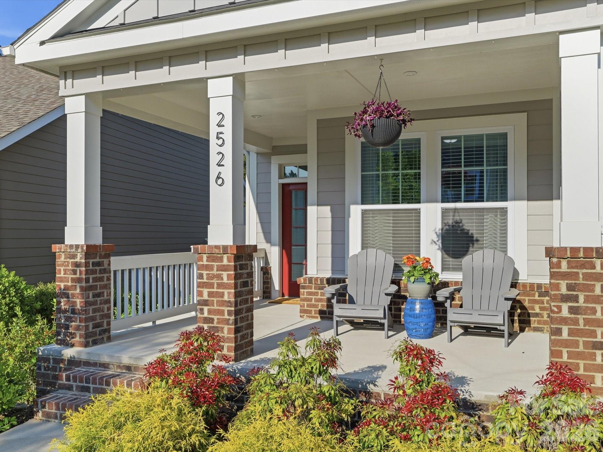 2526 Paddlers Cove Drive — Clover