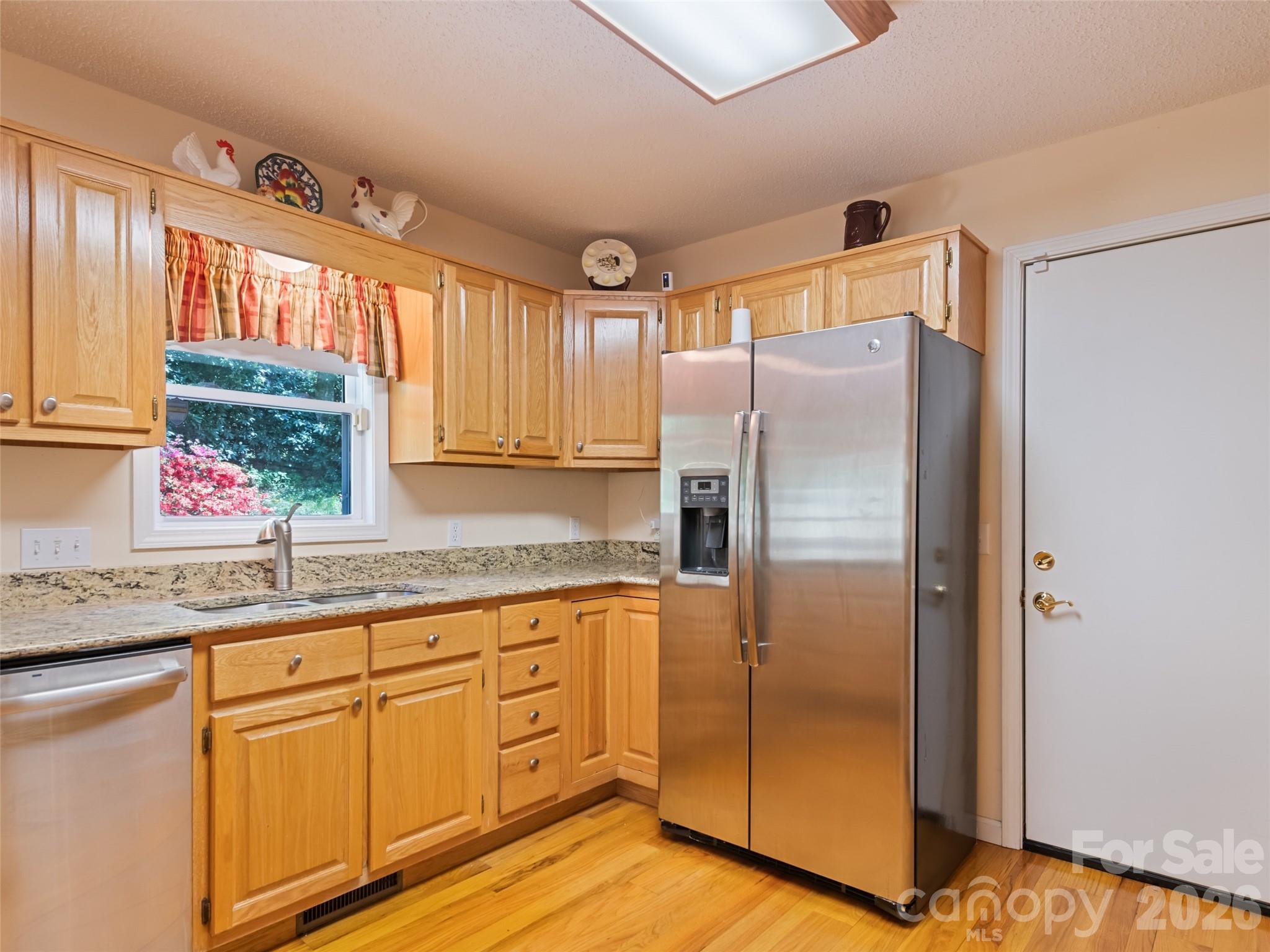 831 Red Bank Road — Waynesville