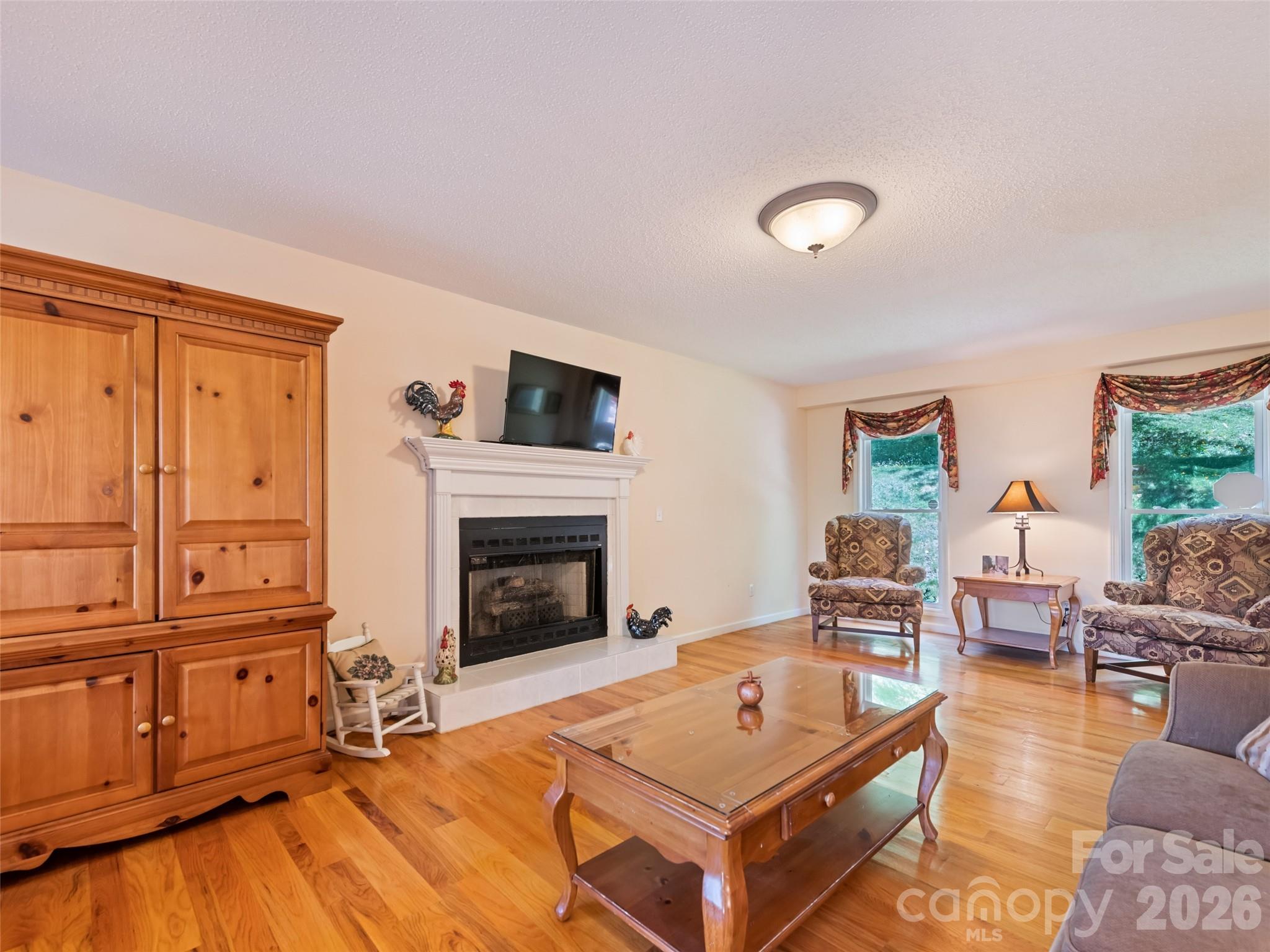 831 Red Bank Road — Waynesville