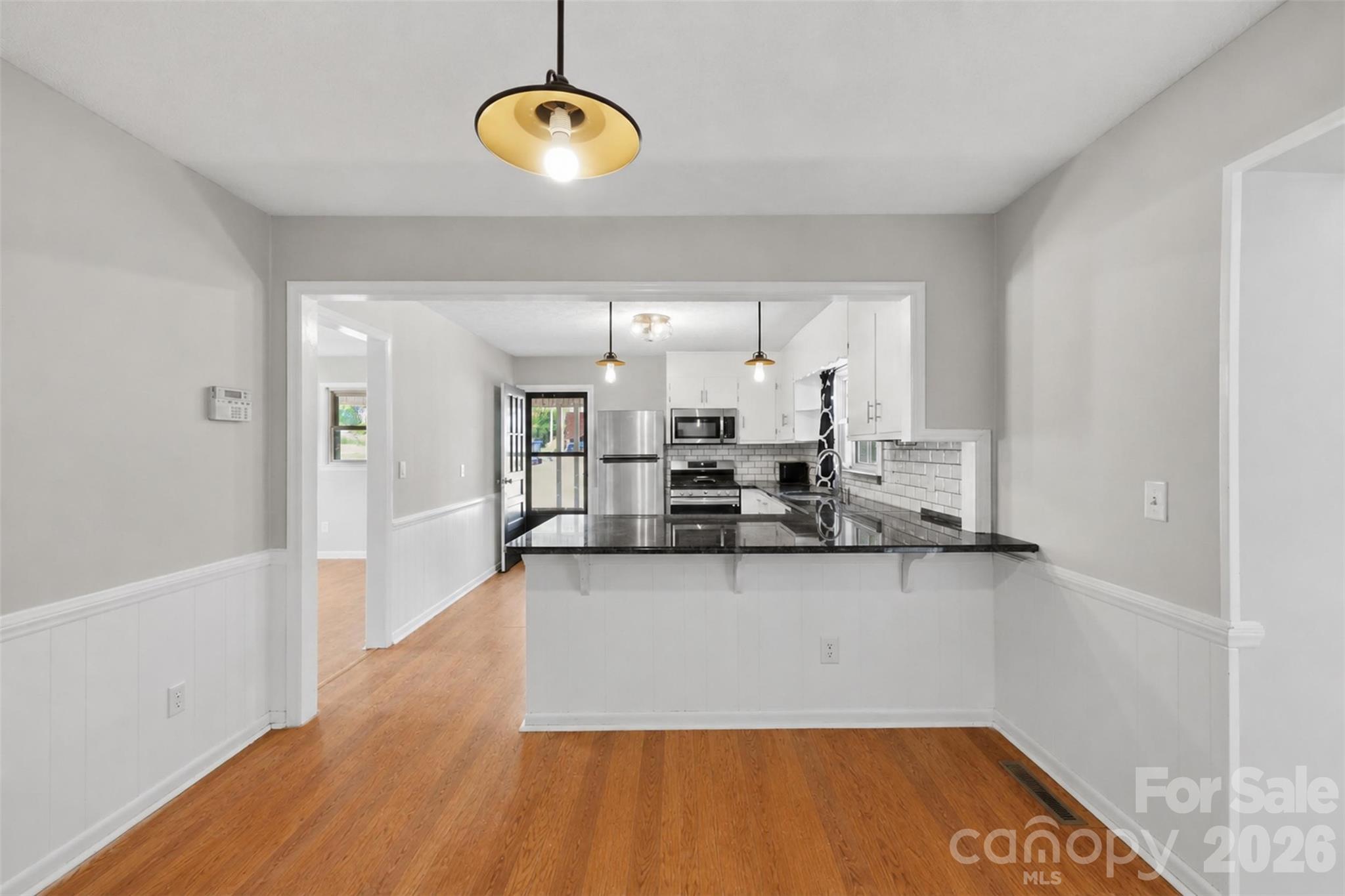 1910 26th Street NE — Hickory