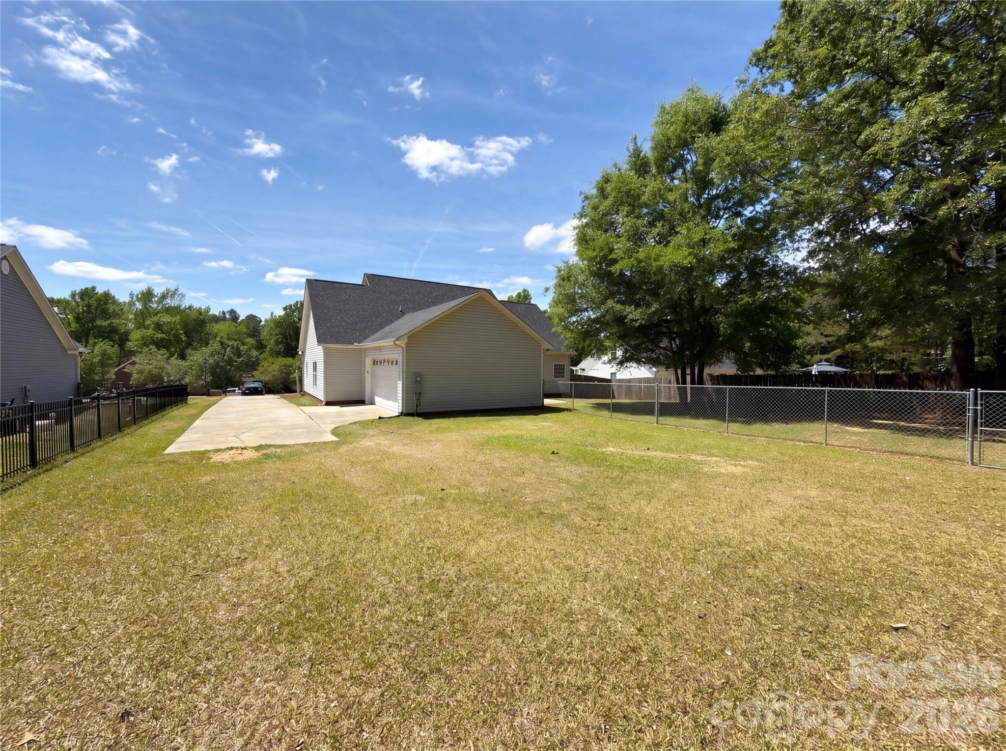 4217 Strickland Court — Lancaster