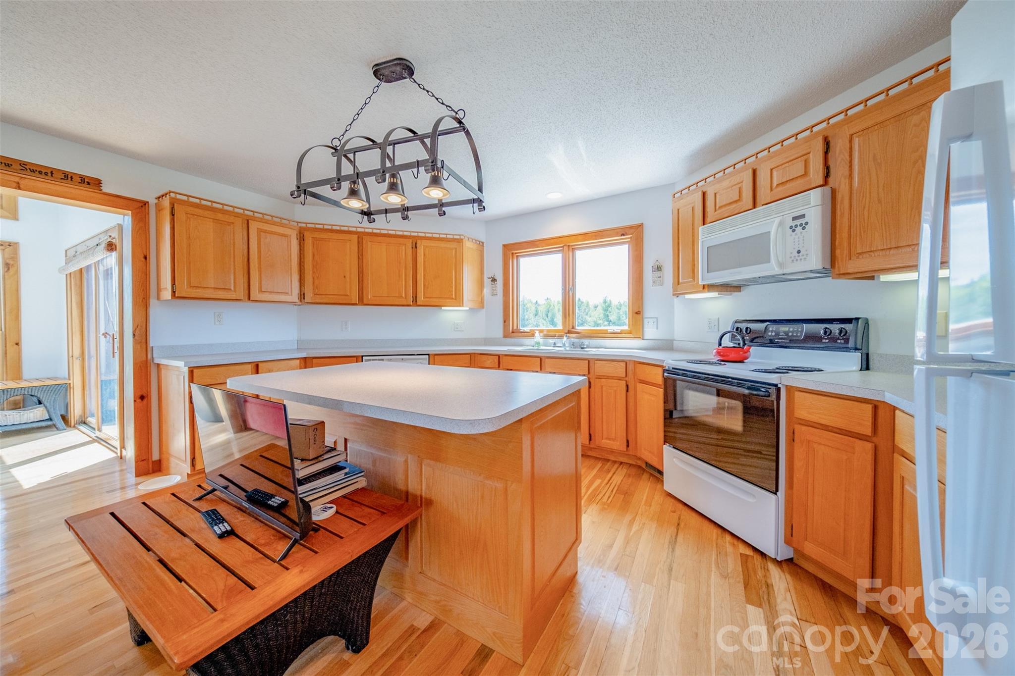 216 Deer Track Lane — Sparta