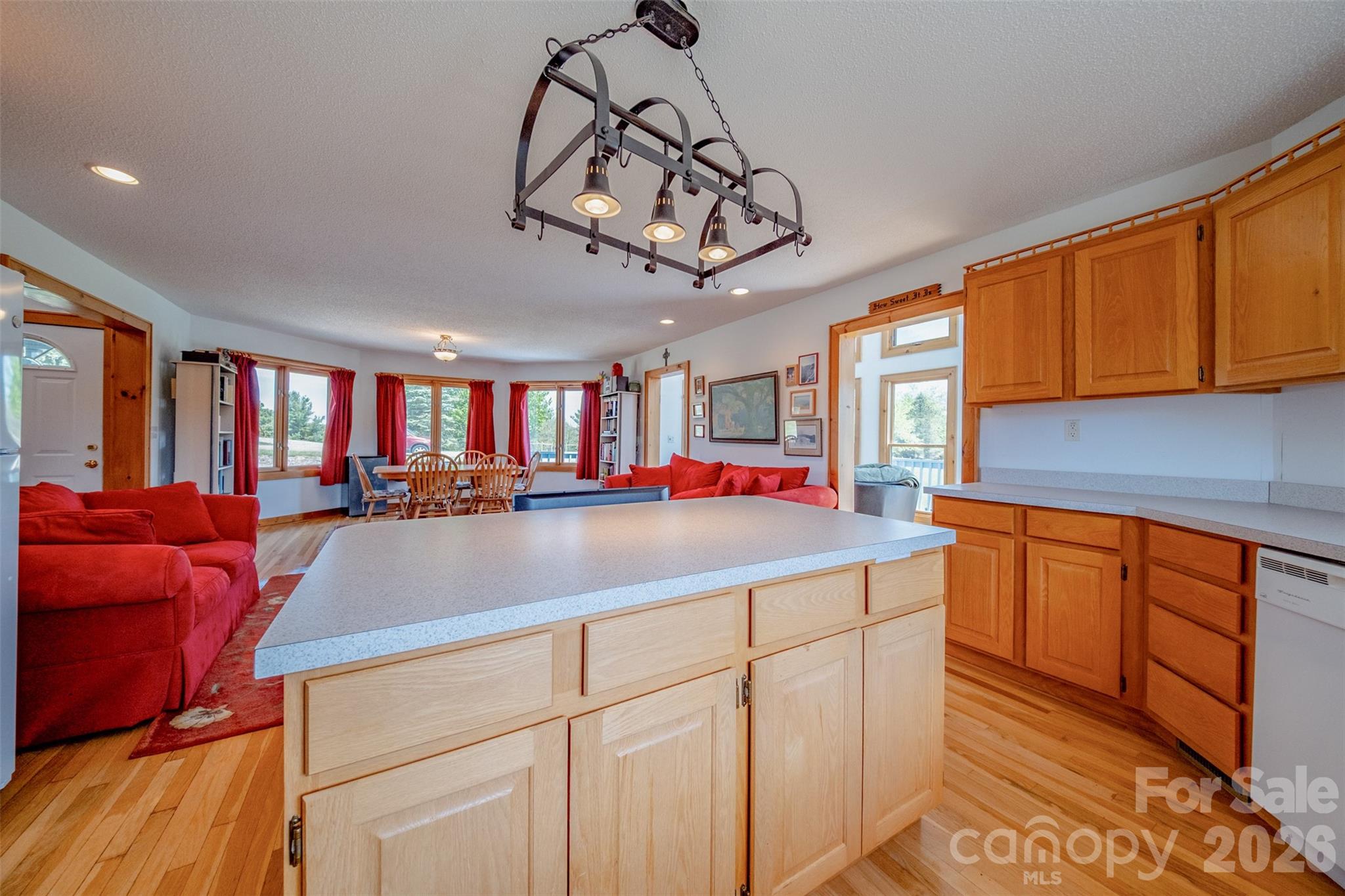 216 Deer Track Lane — Sparta