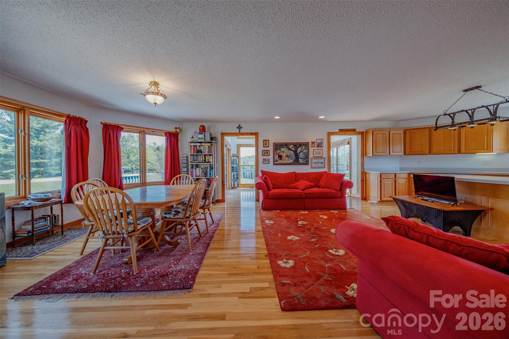 216 Deer Track Lane — Sparta