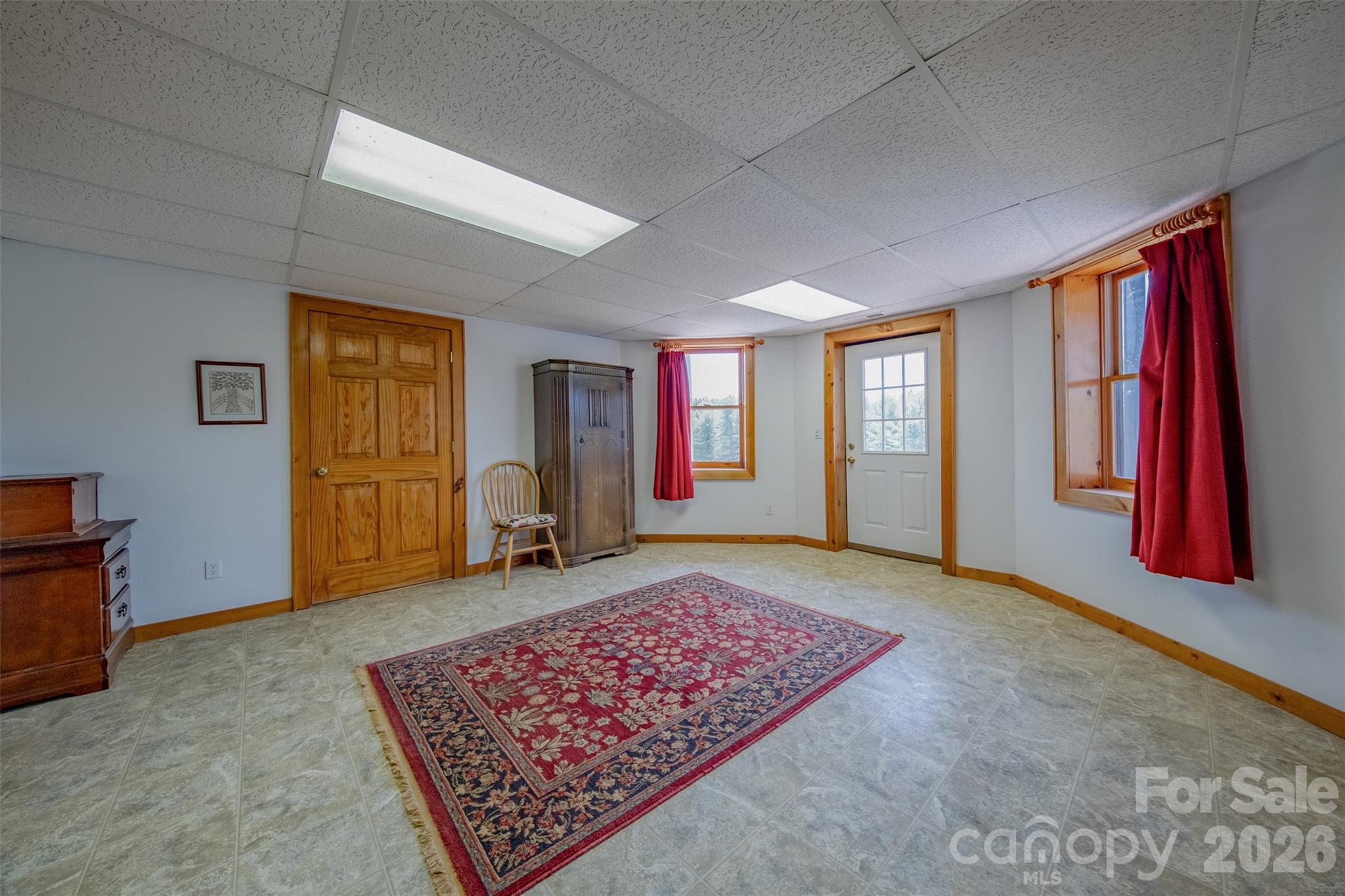 216 Deer Track Lane — Sparta