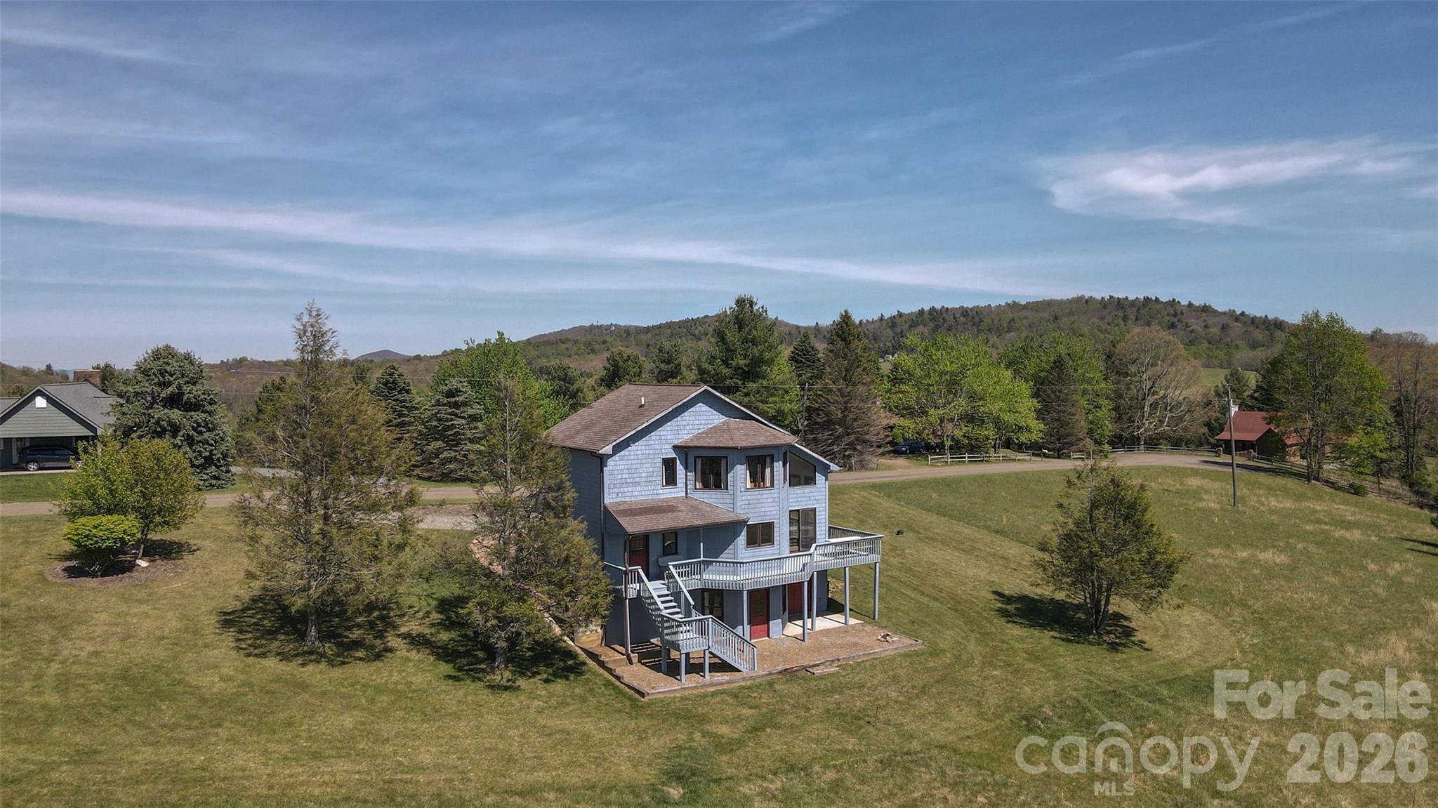 216 Deer Track Lane — Sparta