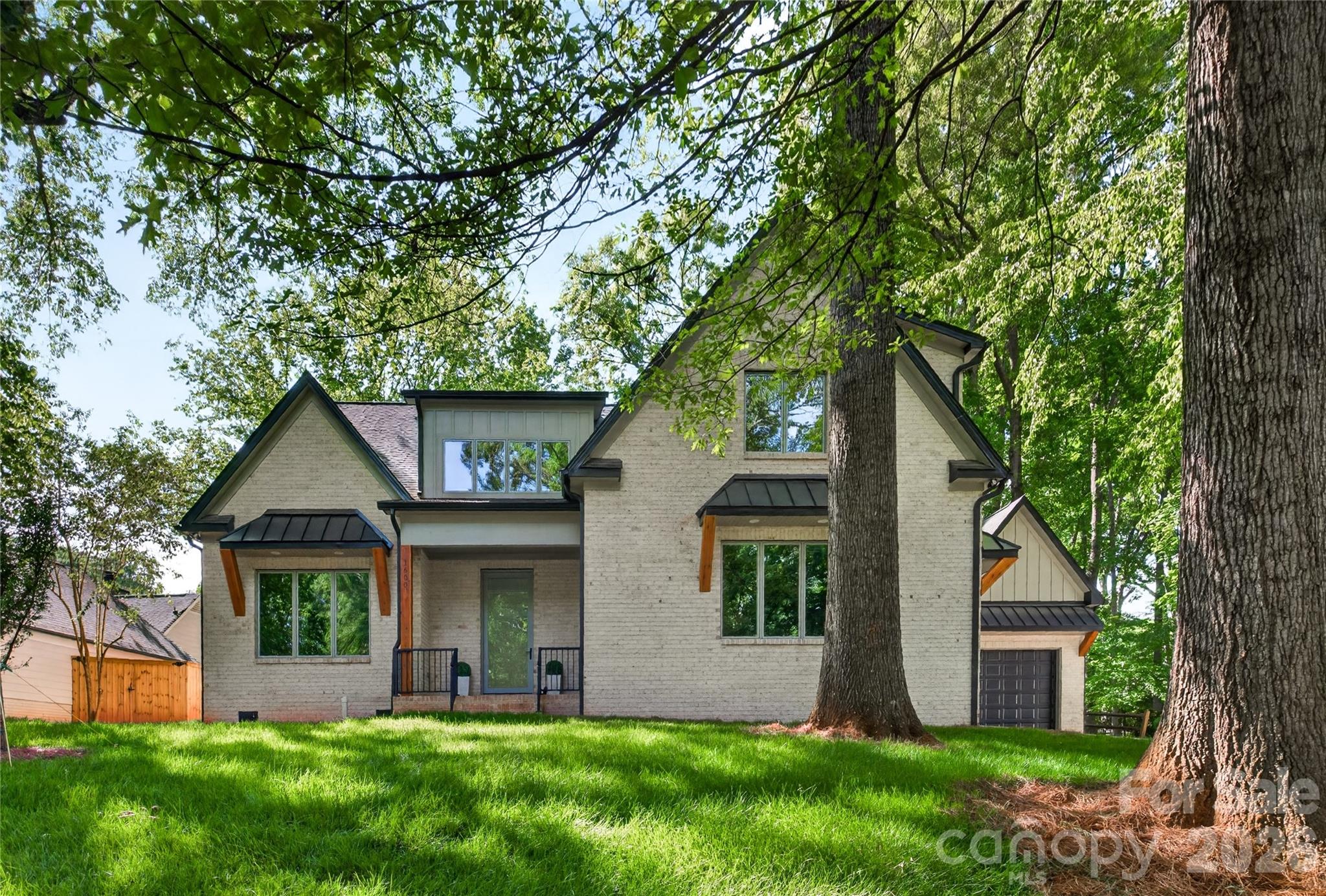 1600 E Barden Road — Charlotte
