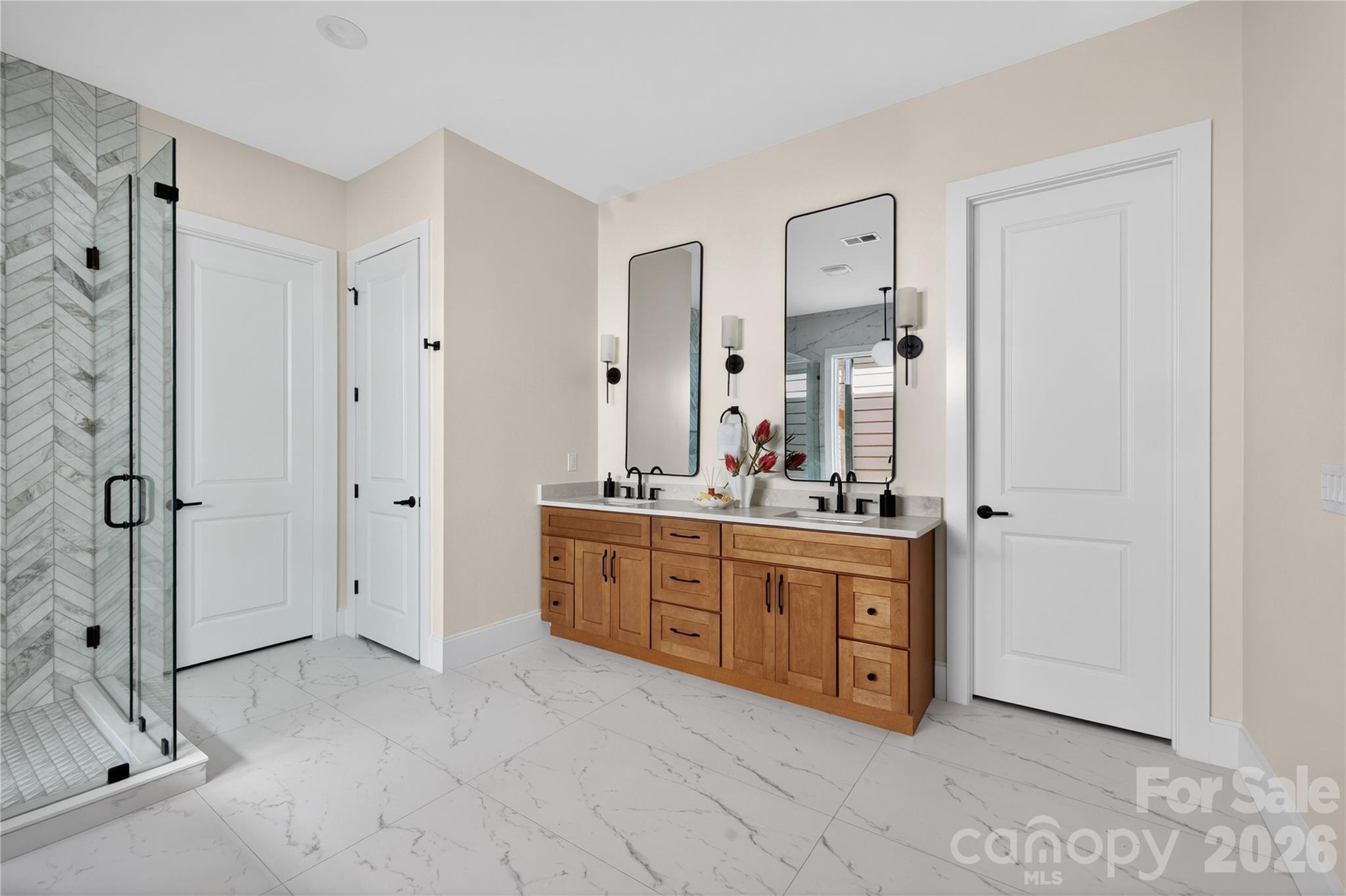 1600 E Barden Road — Charlotte