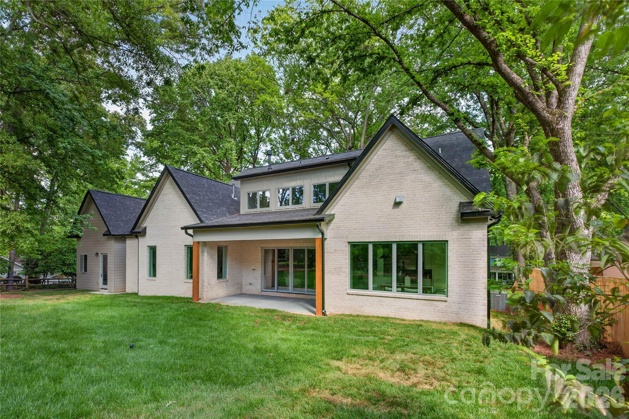 1600 E Barden Road — Charlotte