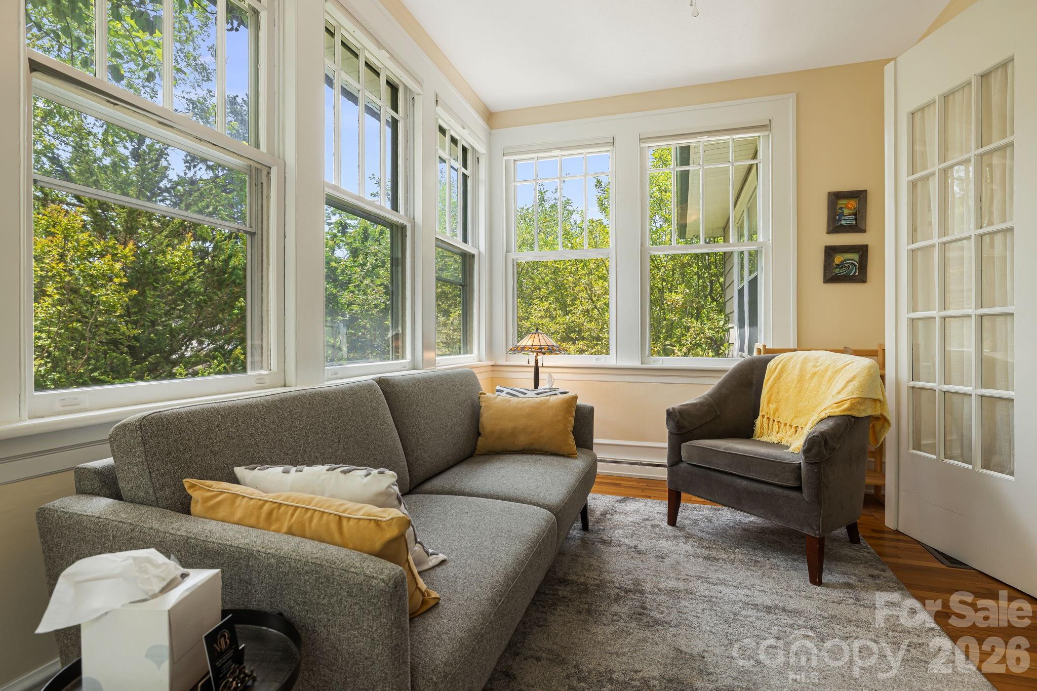 52 Edwin Place — Asheville