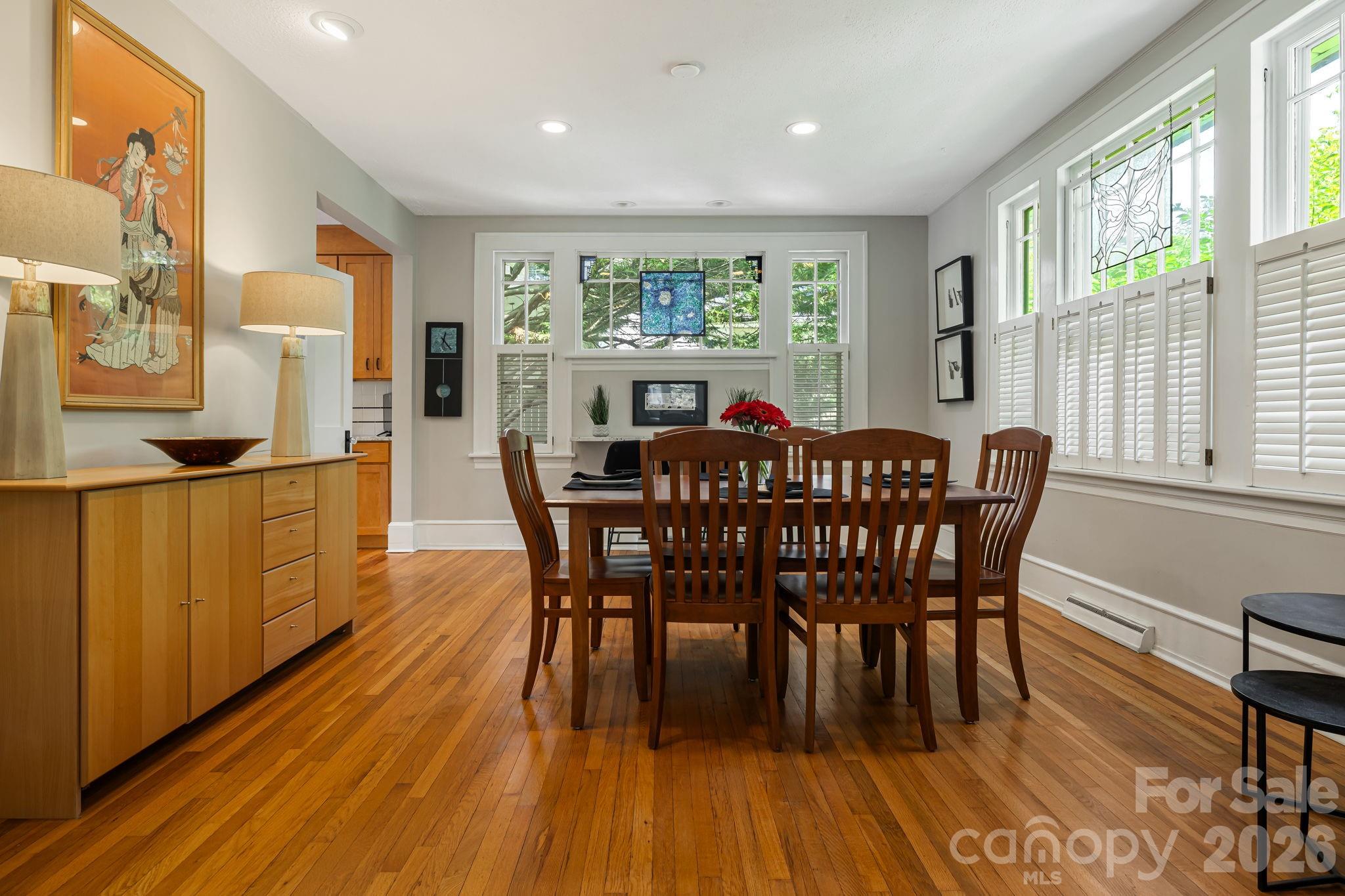 52 Edwin Place — Asheville