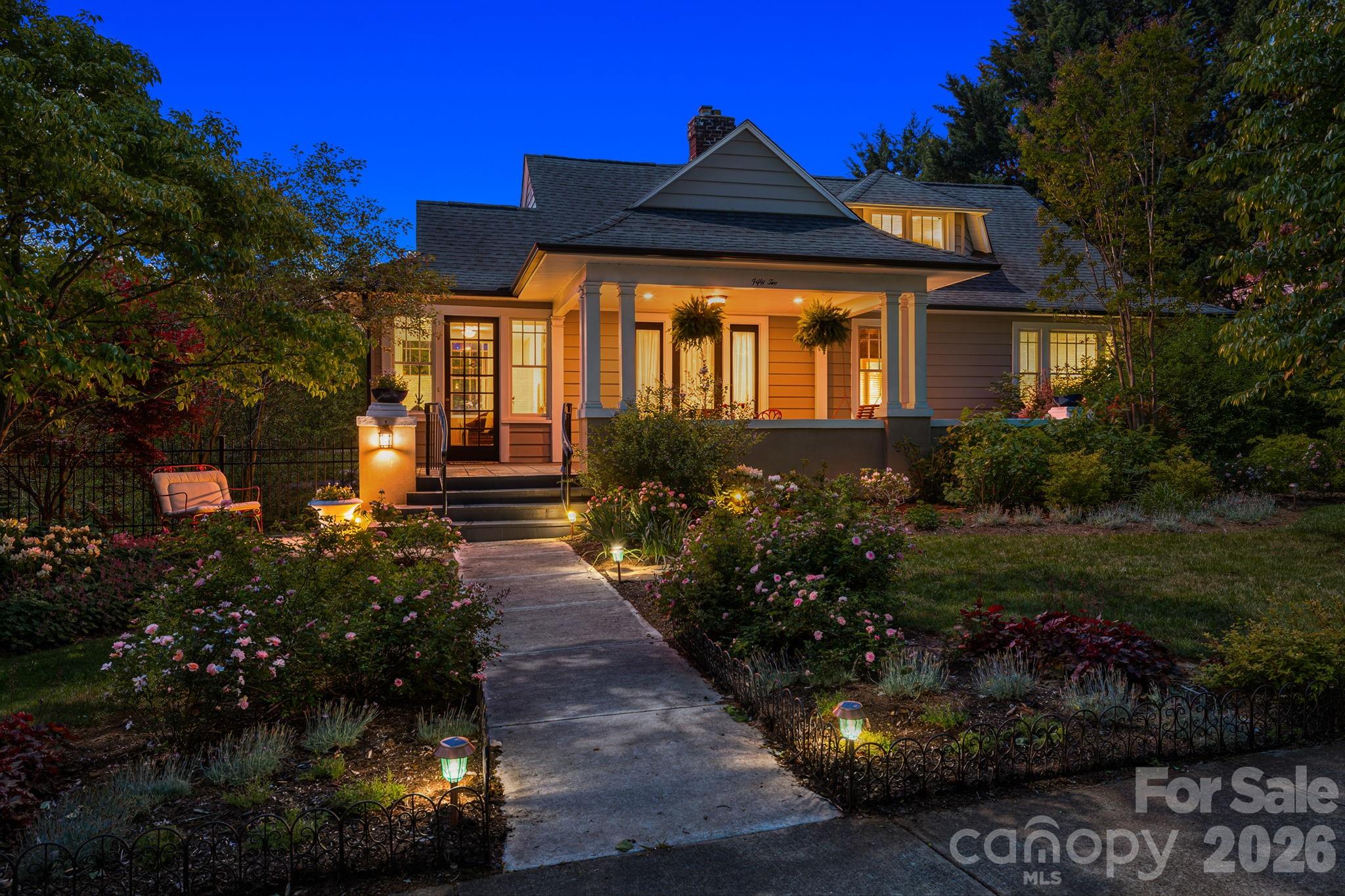 52 Edwin Place — Asheville