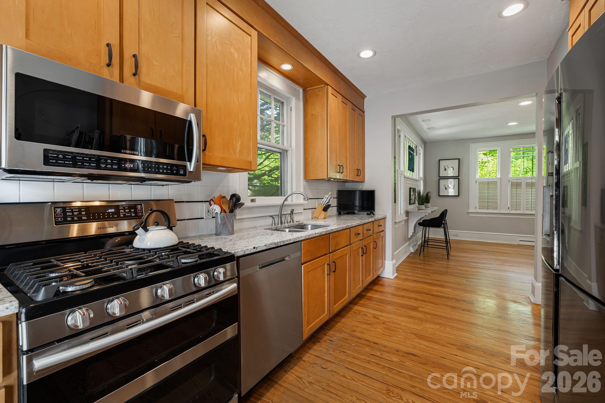52 Edwin Place — Asheville