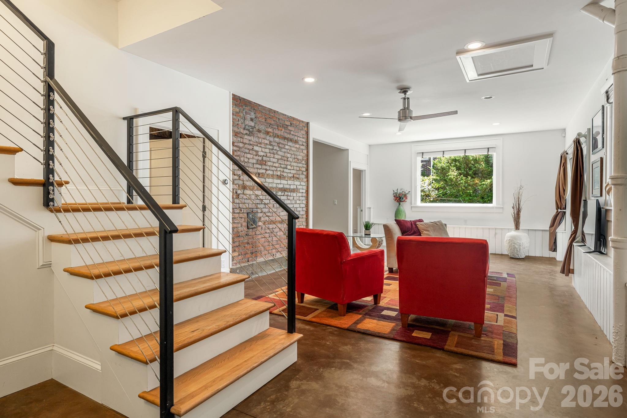 52 Edwin Place — Asheville