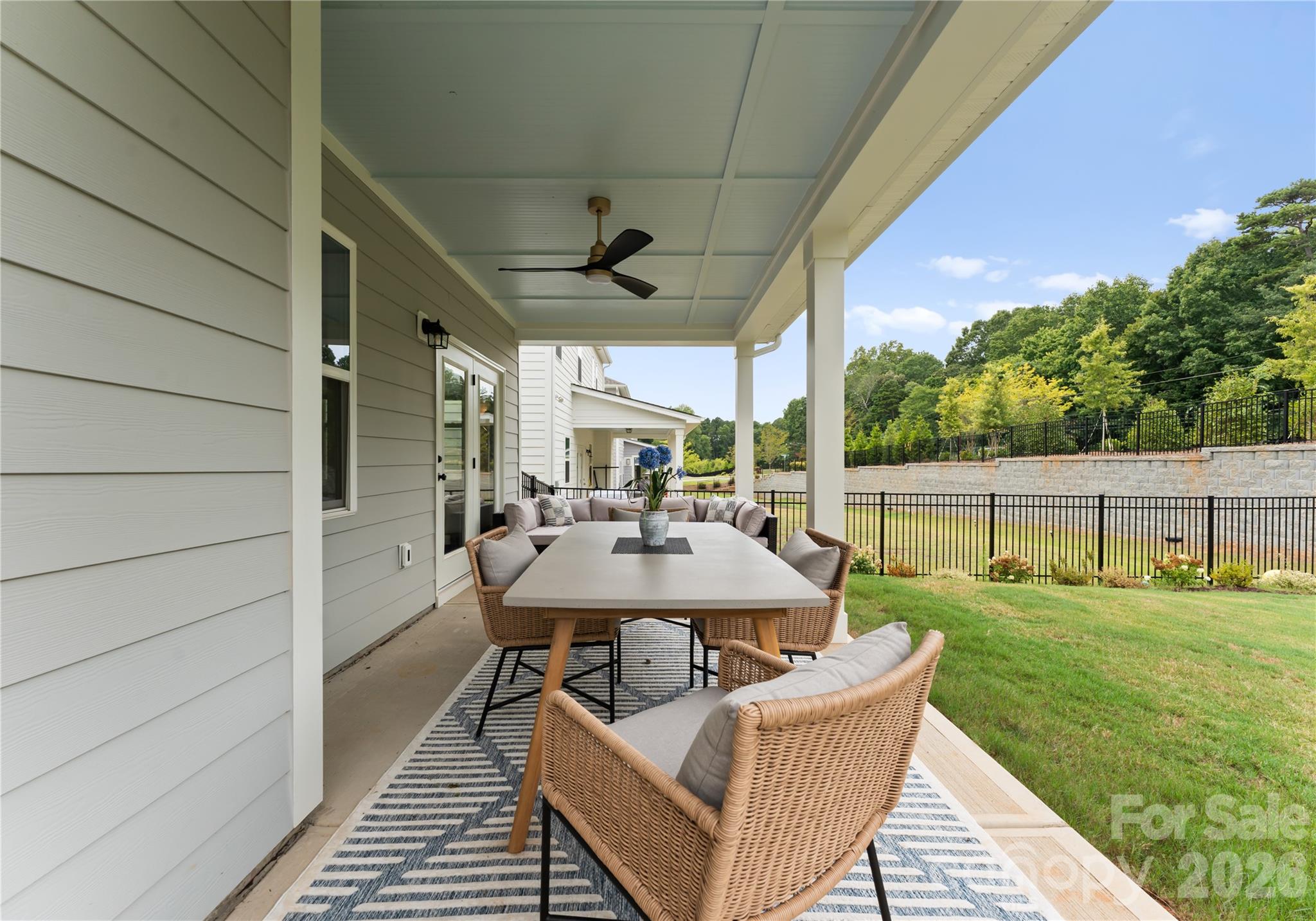 11117 Lochmere Road — Charlotte
