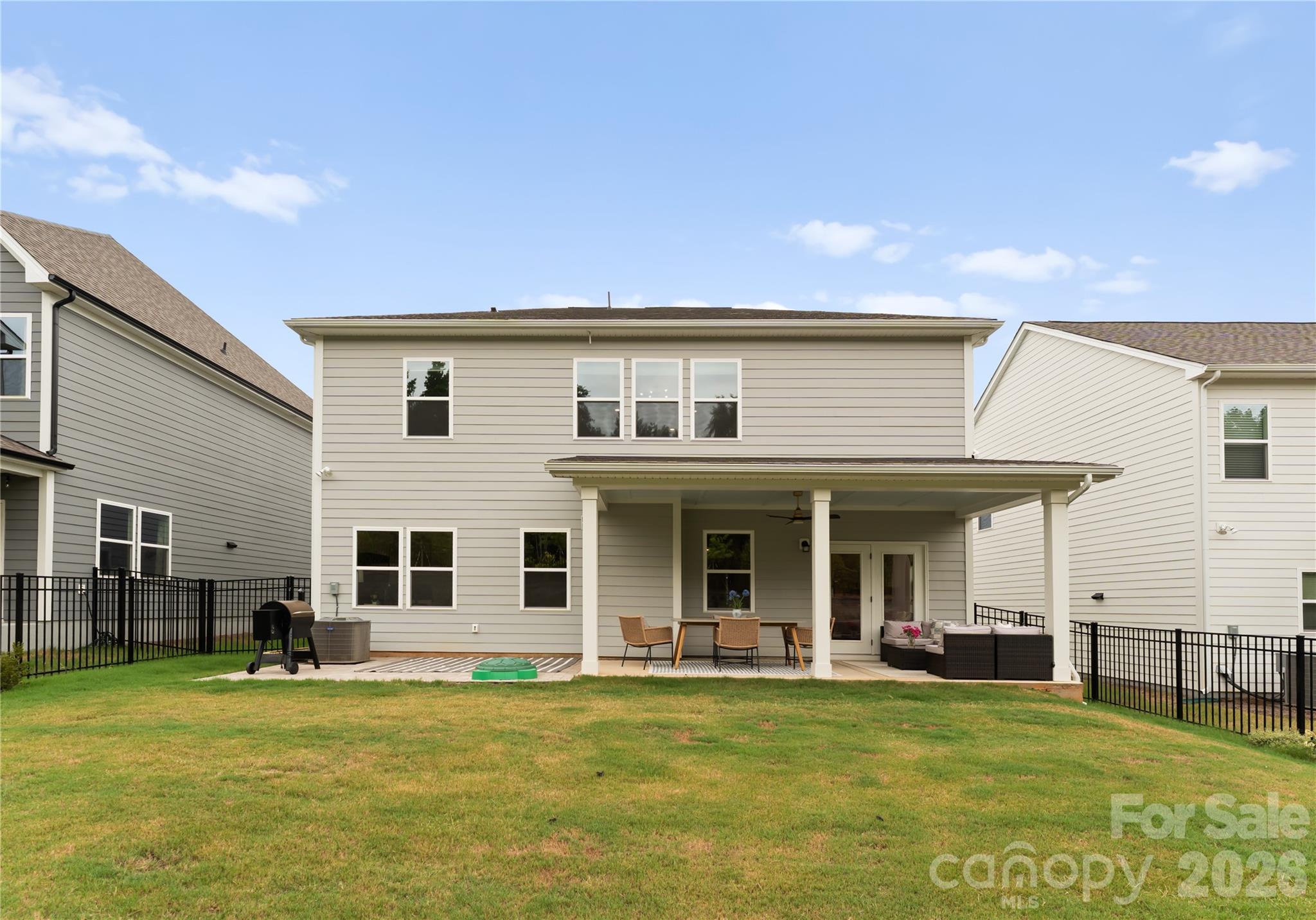 11117 Lochmere Road — Charlotte