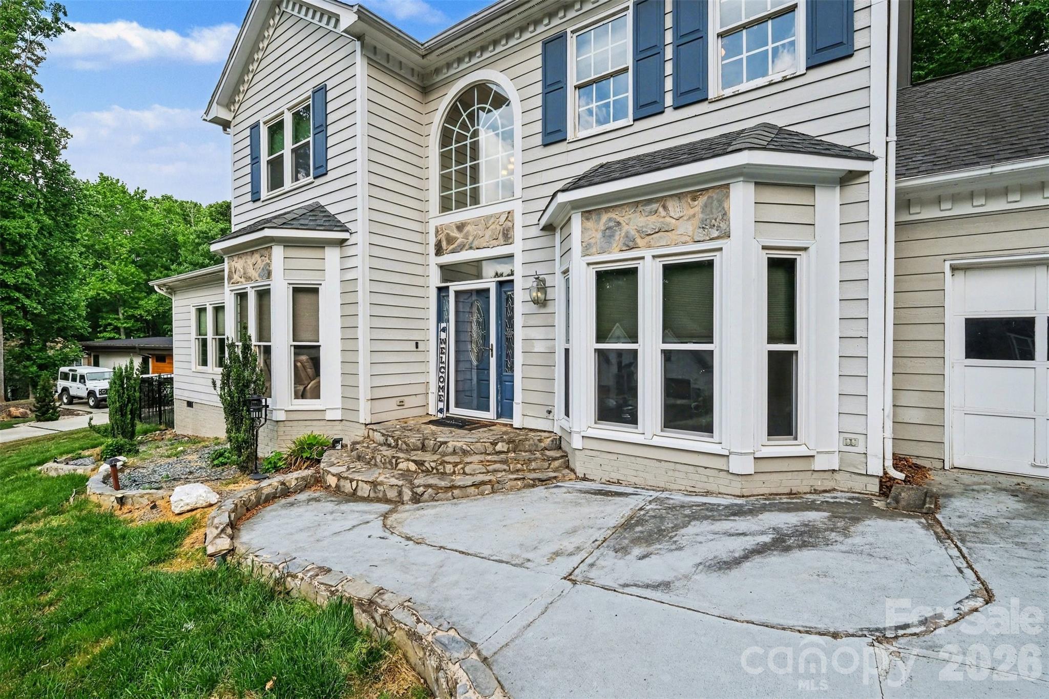 5010 Ardenwoods Drive — Charlotte