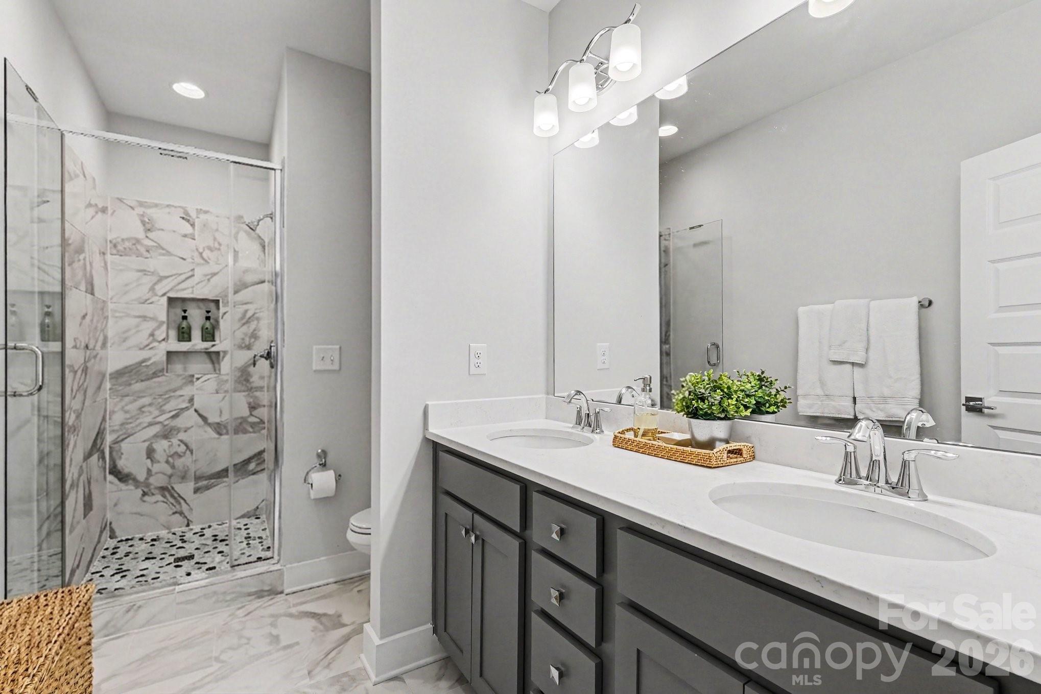 562 West End Drive — Charlotte