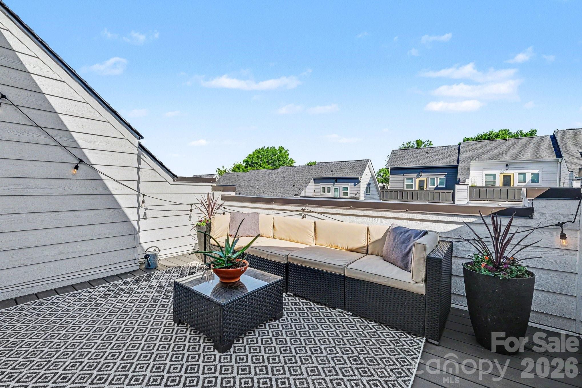 562 West End Drive — Charlotte
