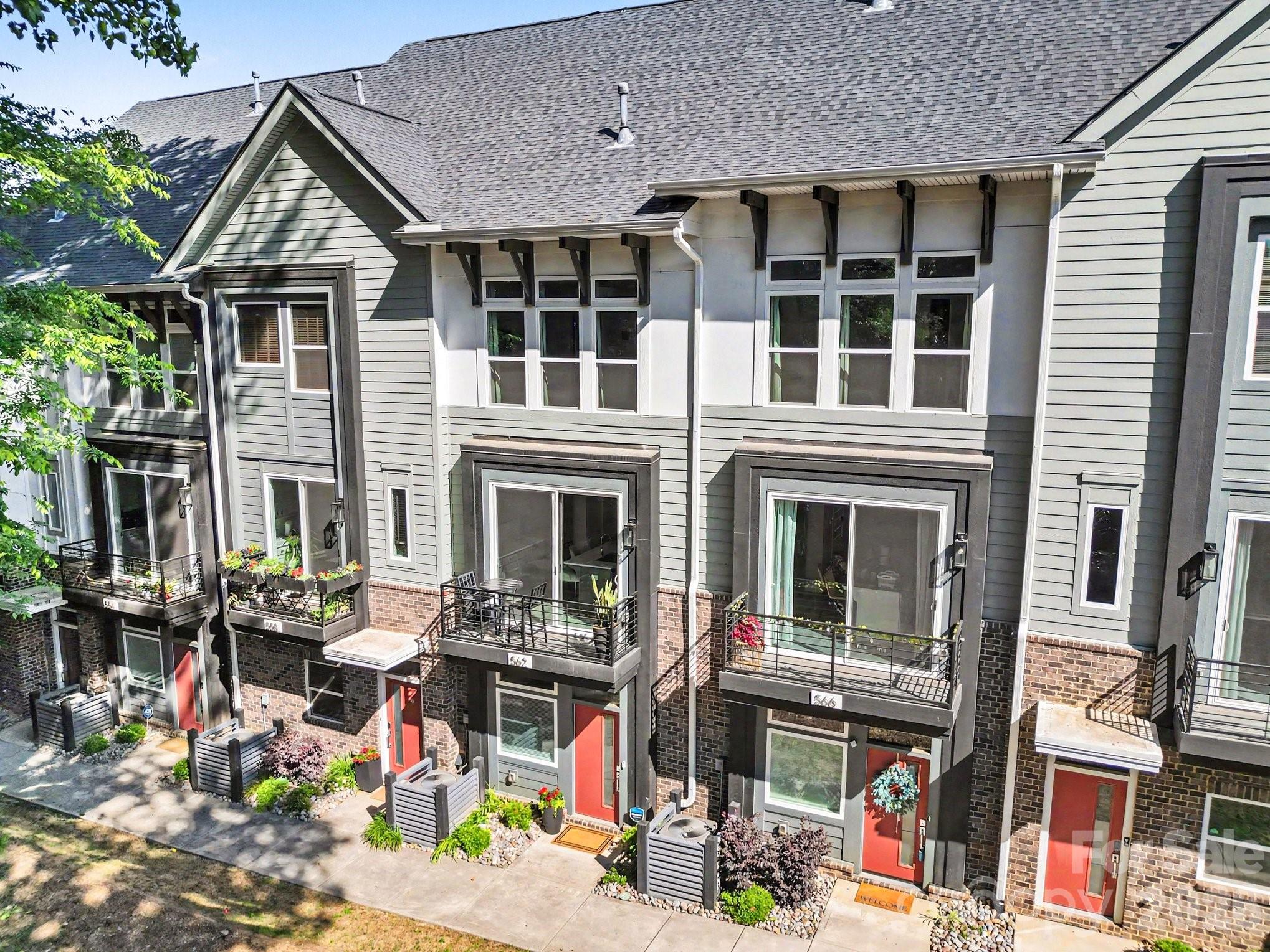 562 West End Drive — Charlotte