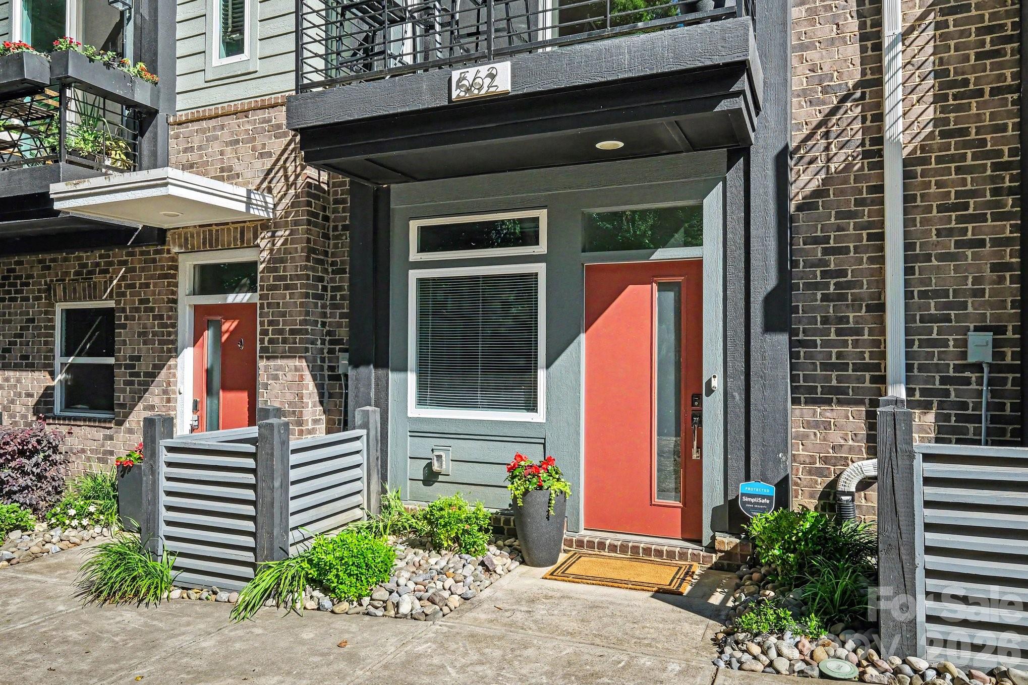 562 West End Drive — Charlotte