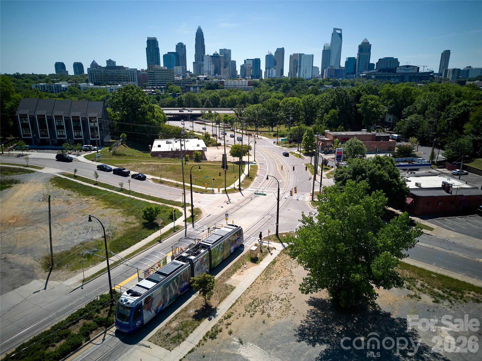 562 West End Drive — Charlotte