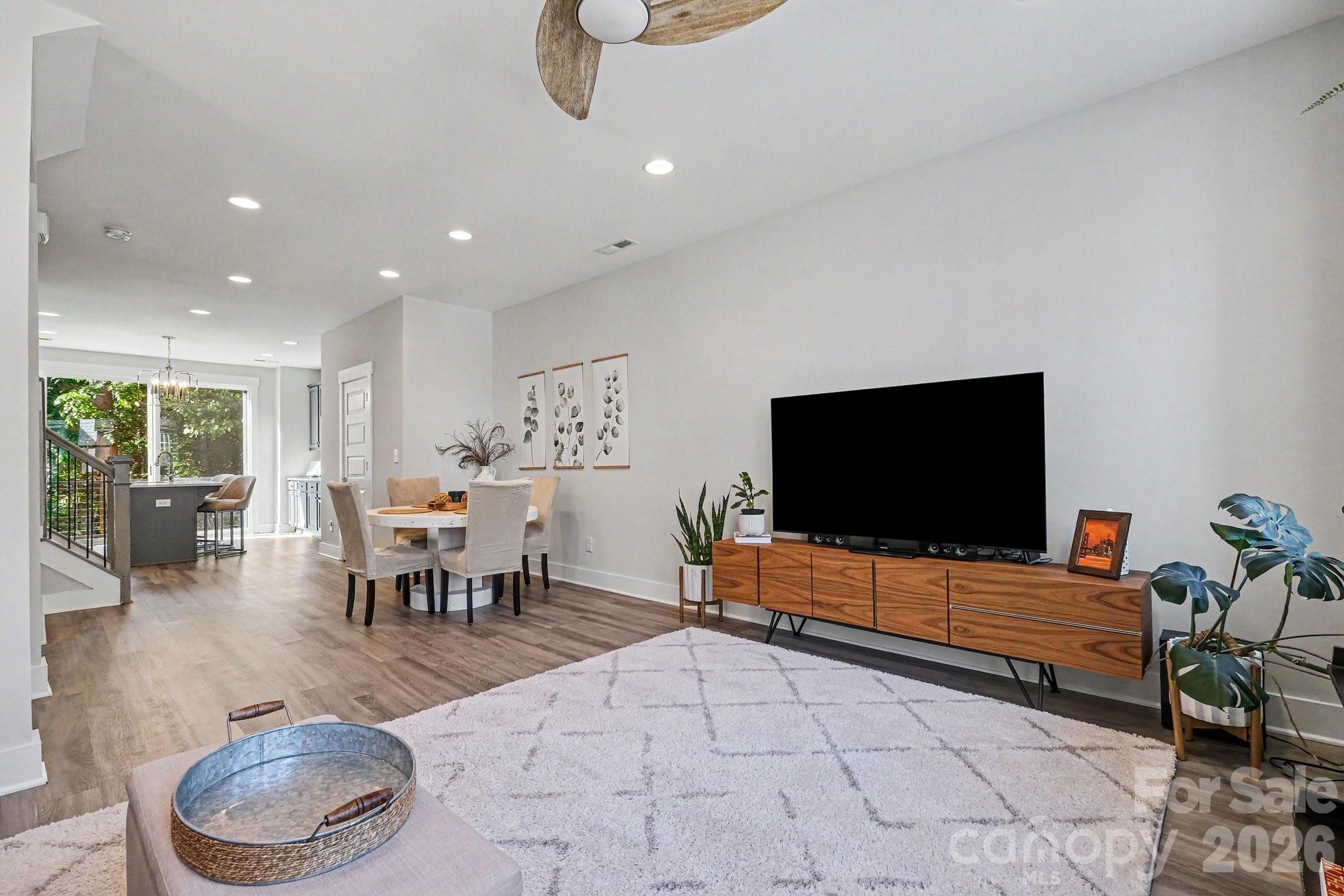 562 West End Drive — Charlotte