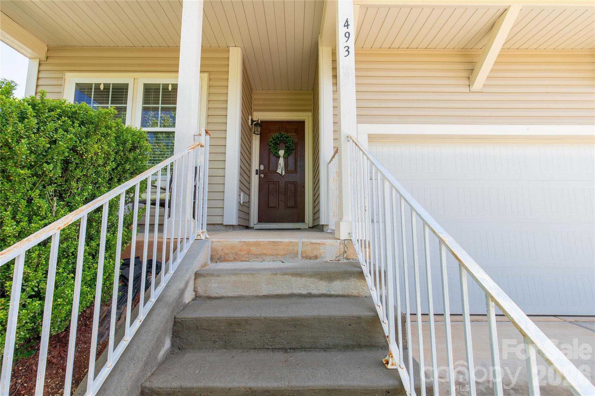 493 Dutch White Drive — Clover