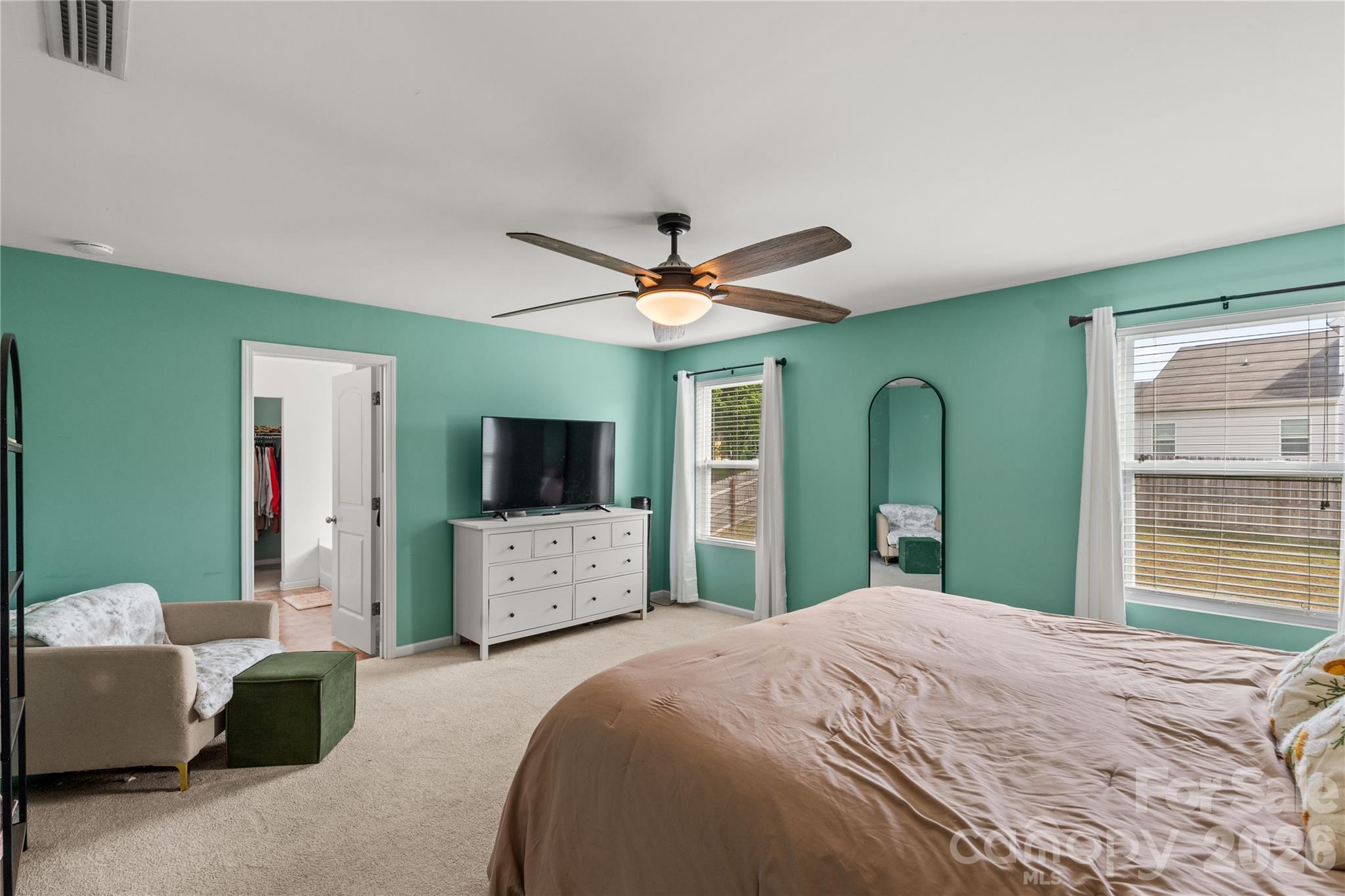 493 Dutch White Drive — Clover