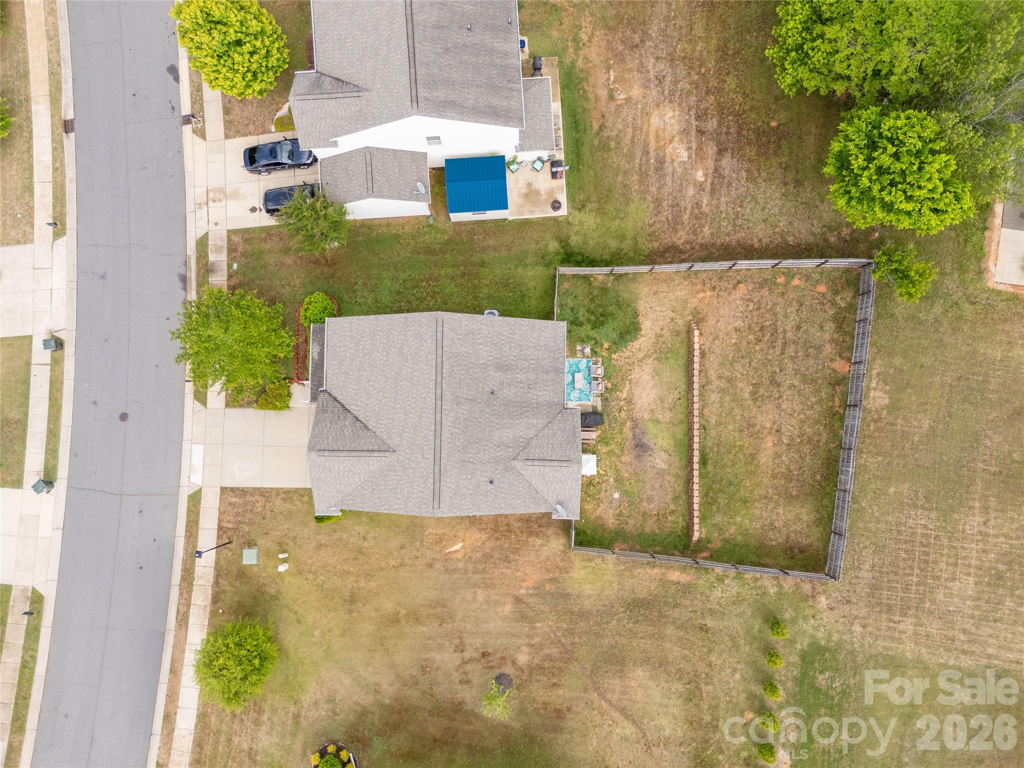 493 Dutch White Drive — Clover