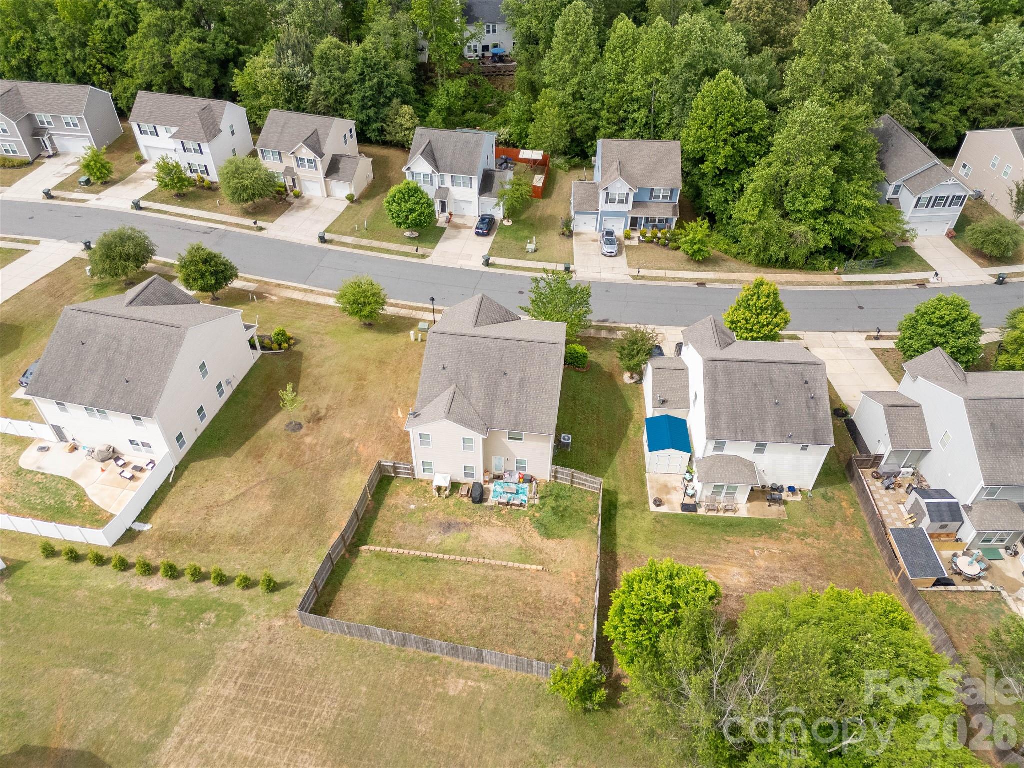 493 Dutch White Drive — Clover