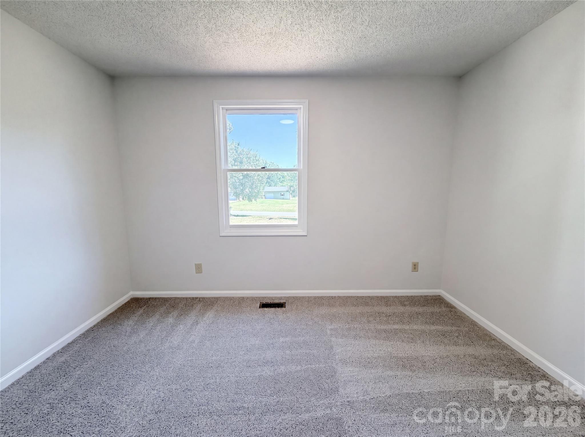 4395 Meadow Lane — Lincolnton