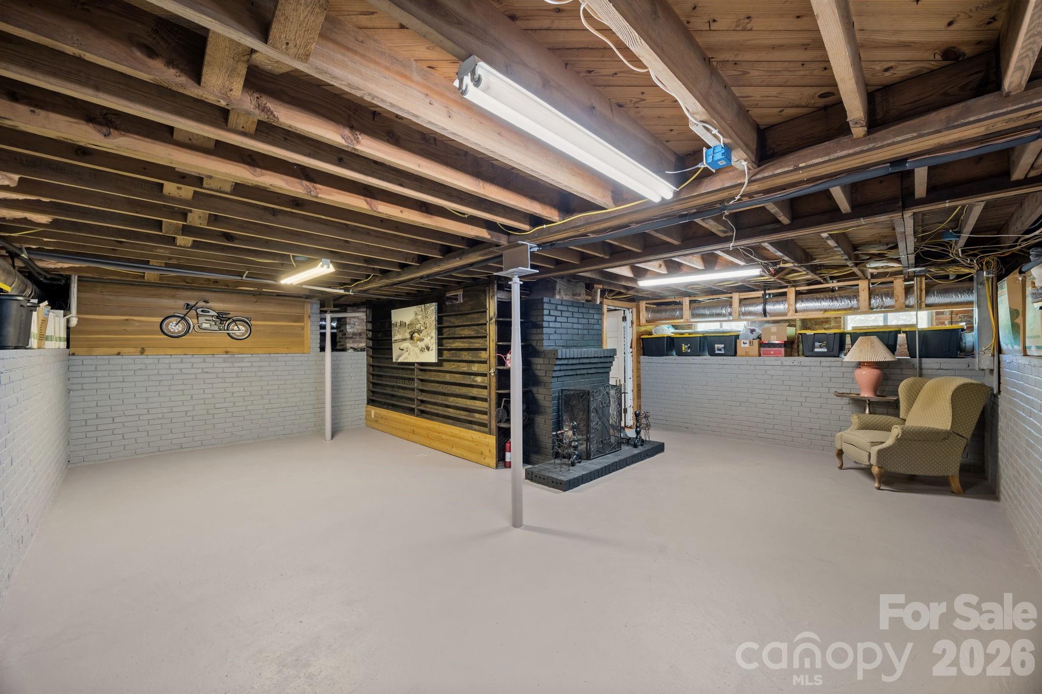 745 Dukeville Road — Salisbury