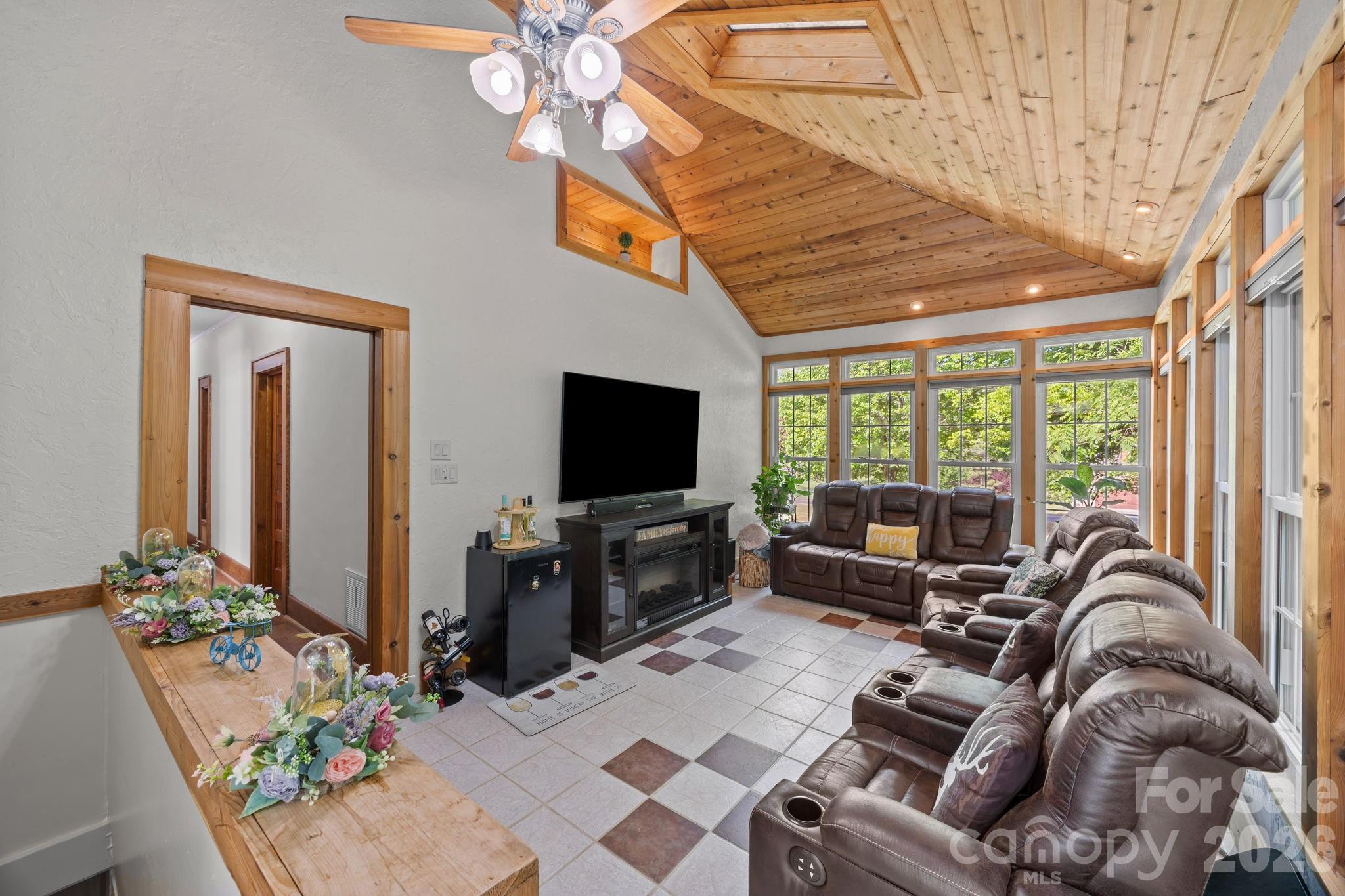 745 Dukeville Road — Salisbury