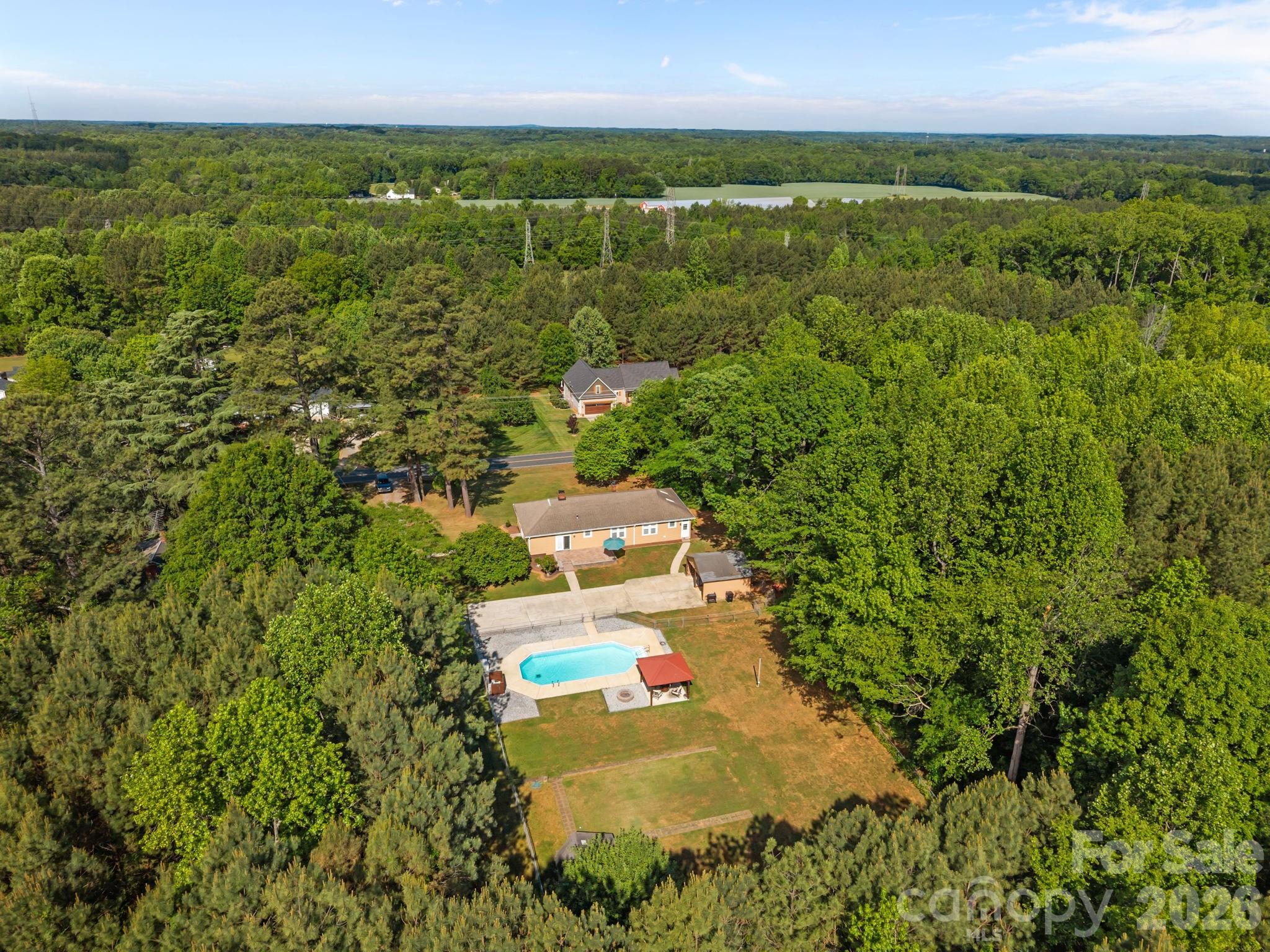 745 Dukeville Road — Salisbury