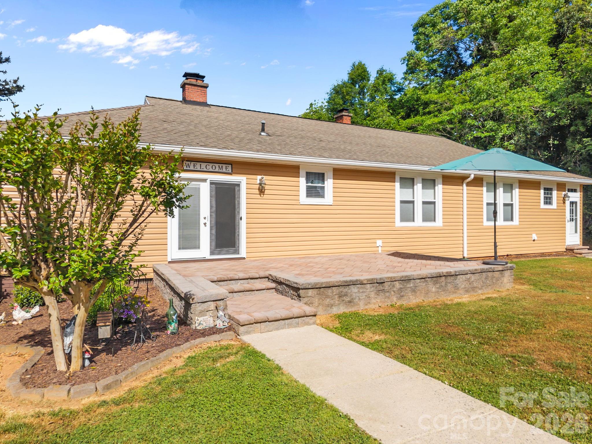 745 Dukeville Road — Salisbury