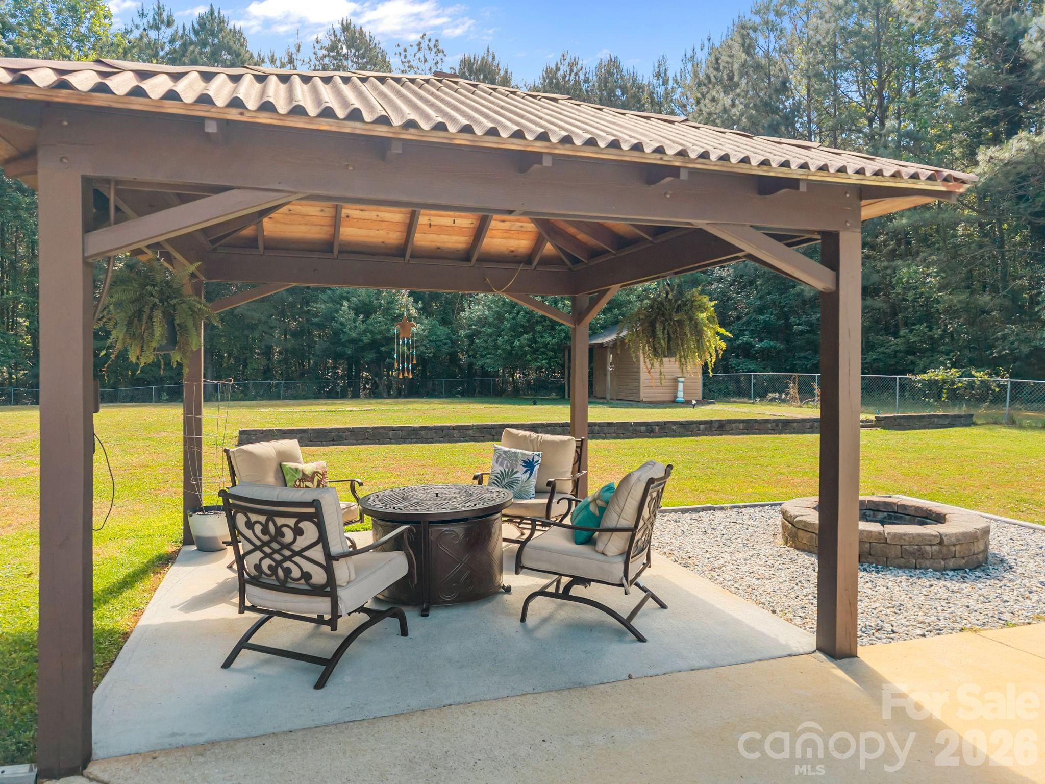745 Dukeville Road — Salisbury