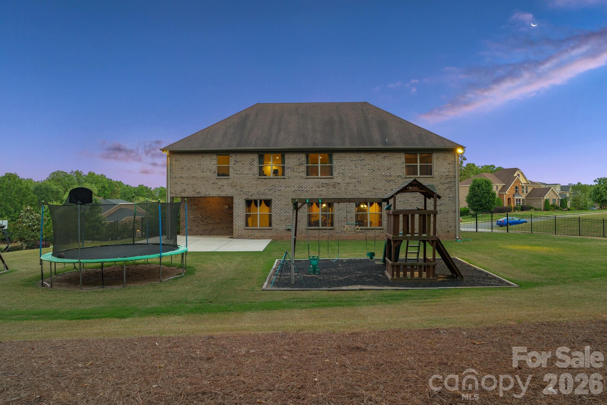 726 Lingfield Lane — Waxhaw
