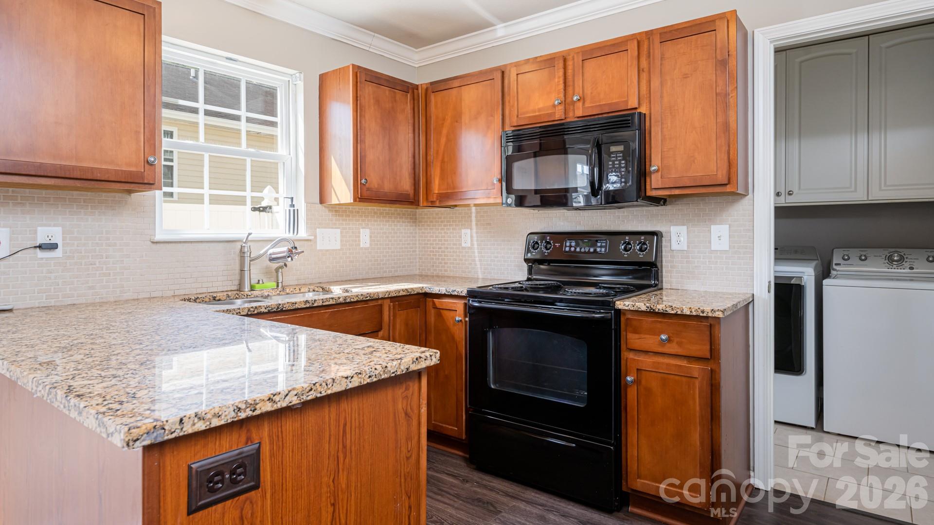 130 Lanceford Circle — Fletcher