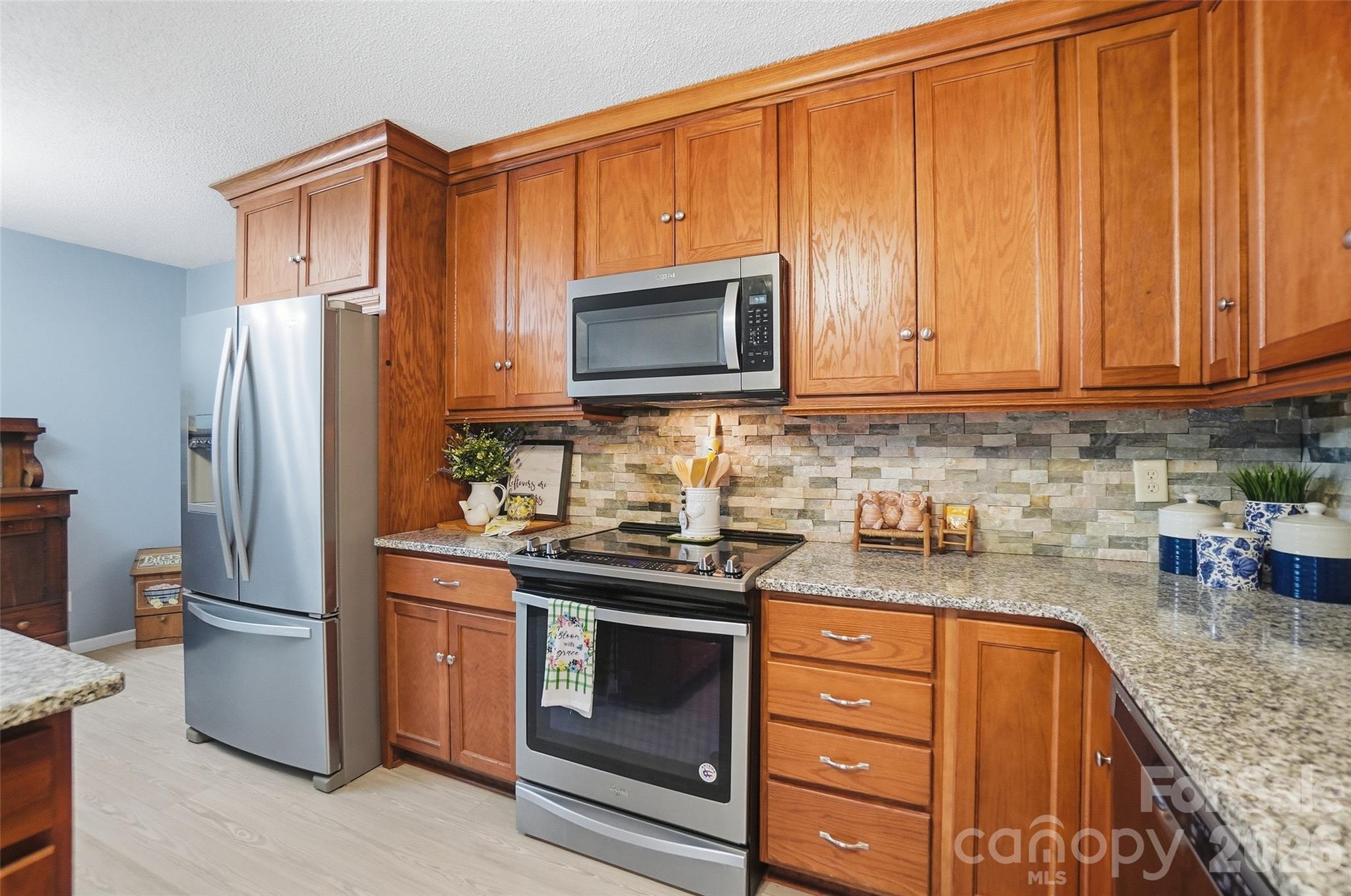 1621 Love Road — Monroe