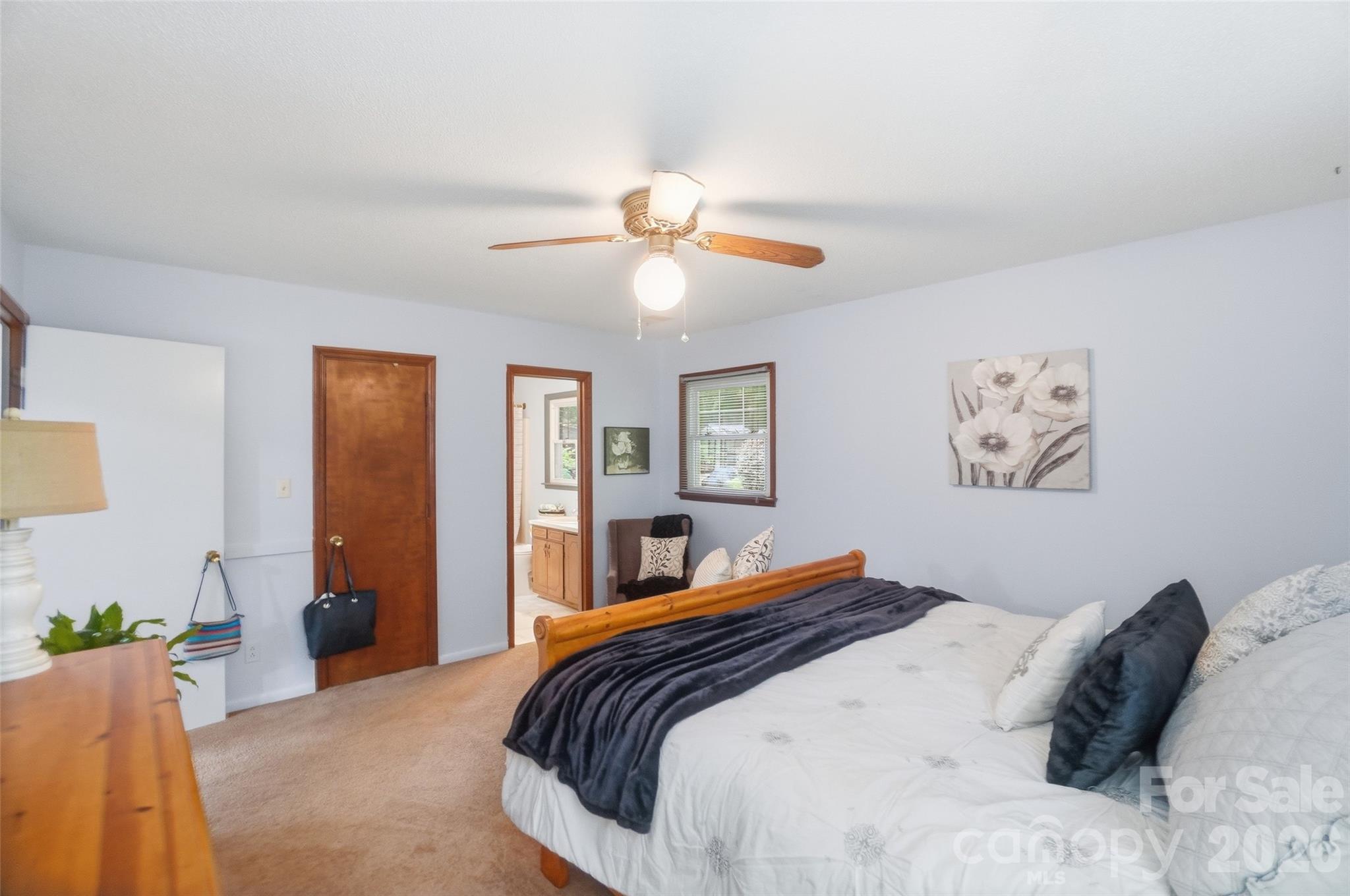 1621 Love Road — Monroe