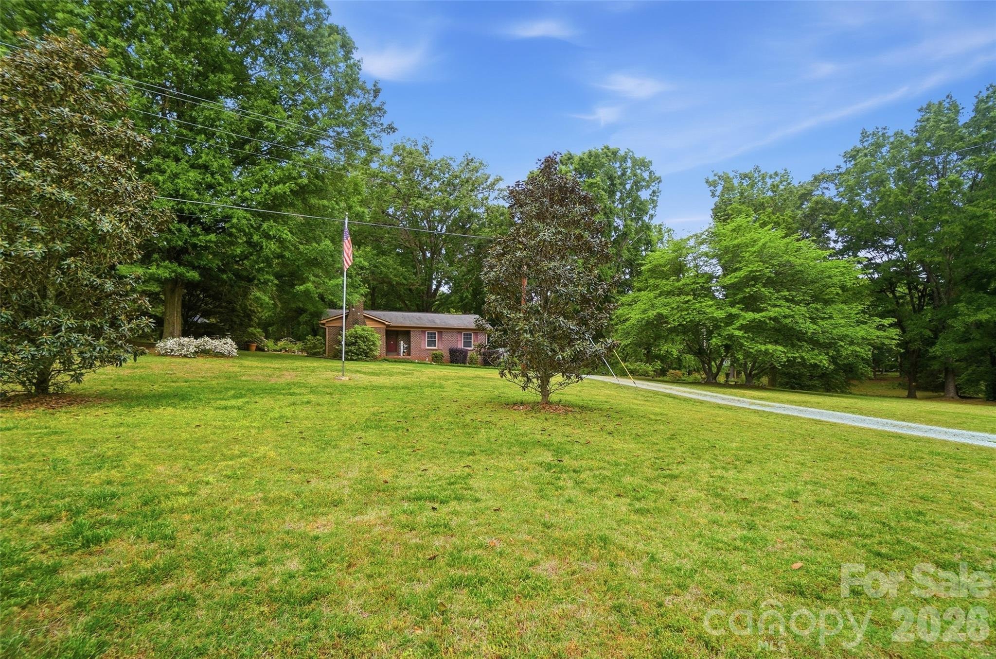 1621 Love Road — Monroe