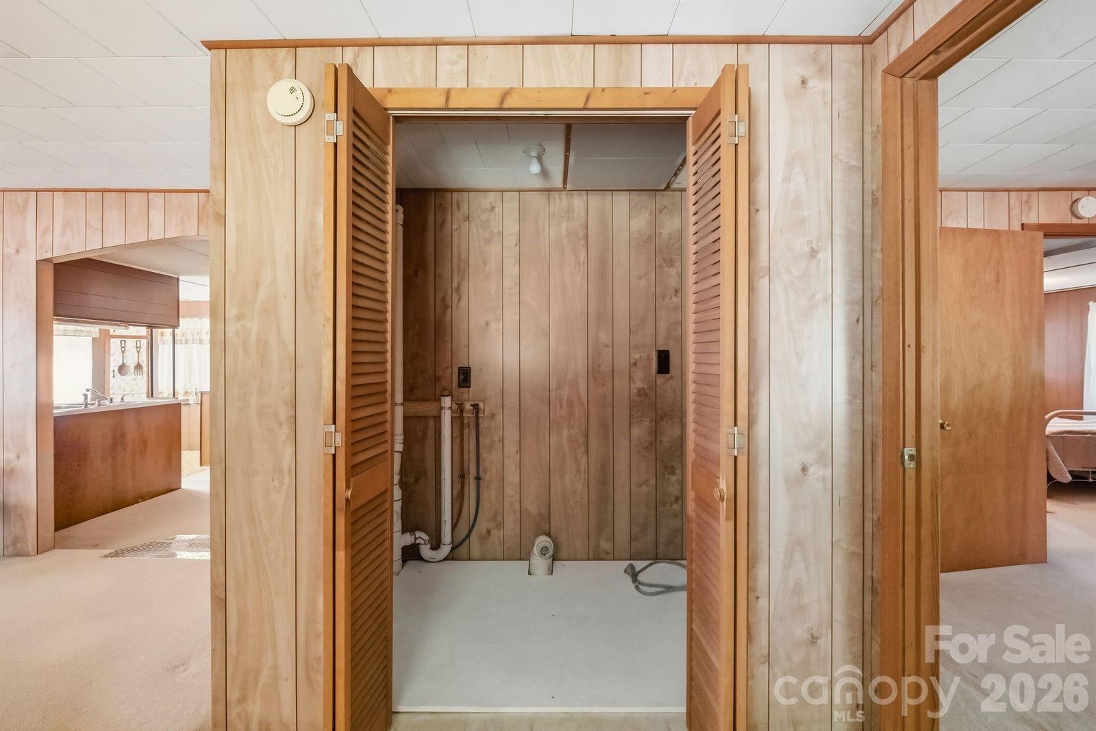 3823 Hickory Highway — Statesville