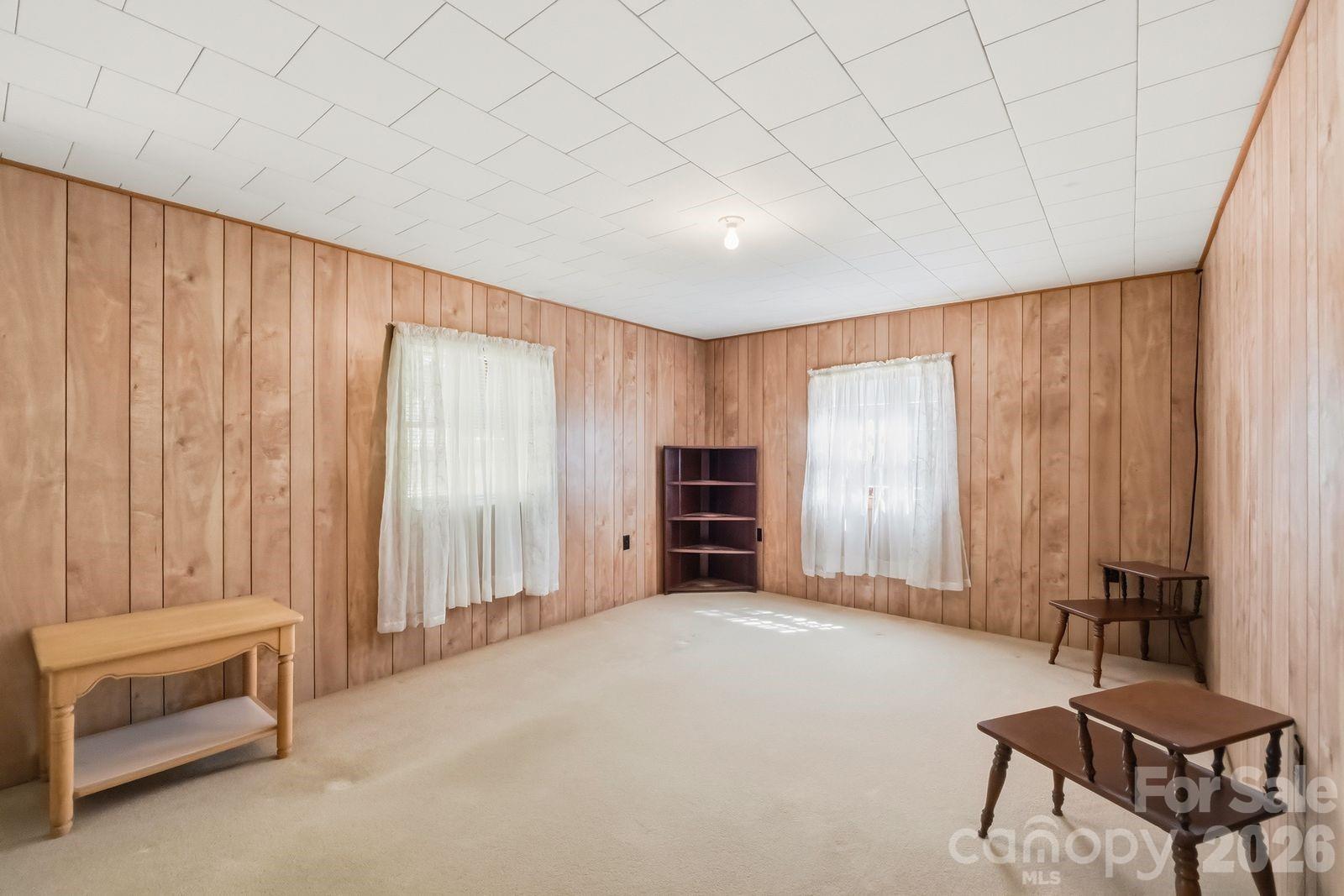 3823 Hickory Highway — Statesville
