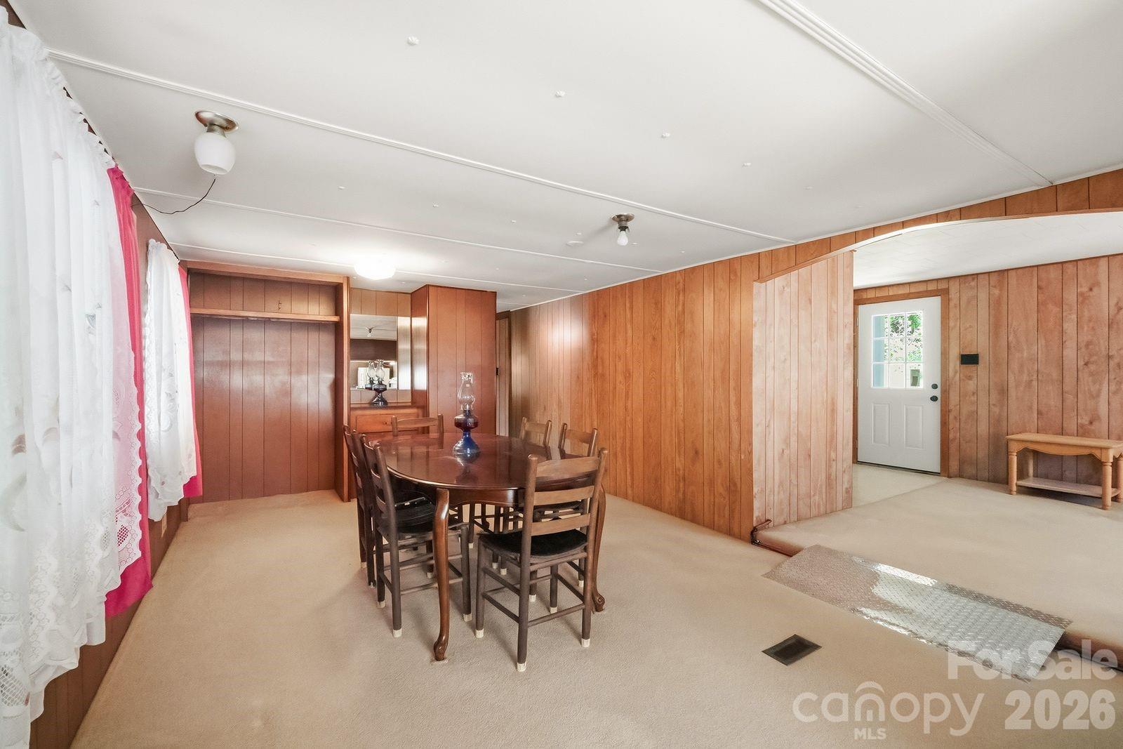 3823 Hickory Highway — Statesville