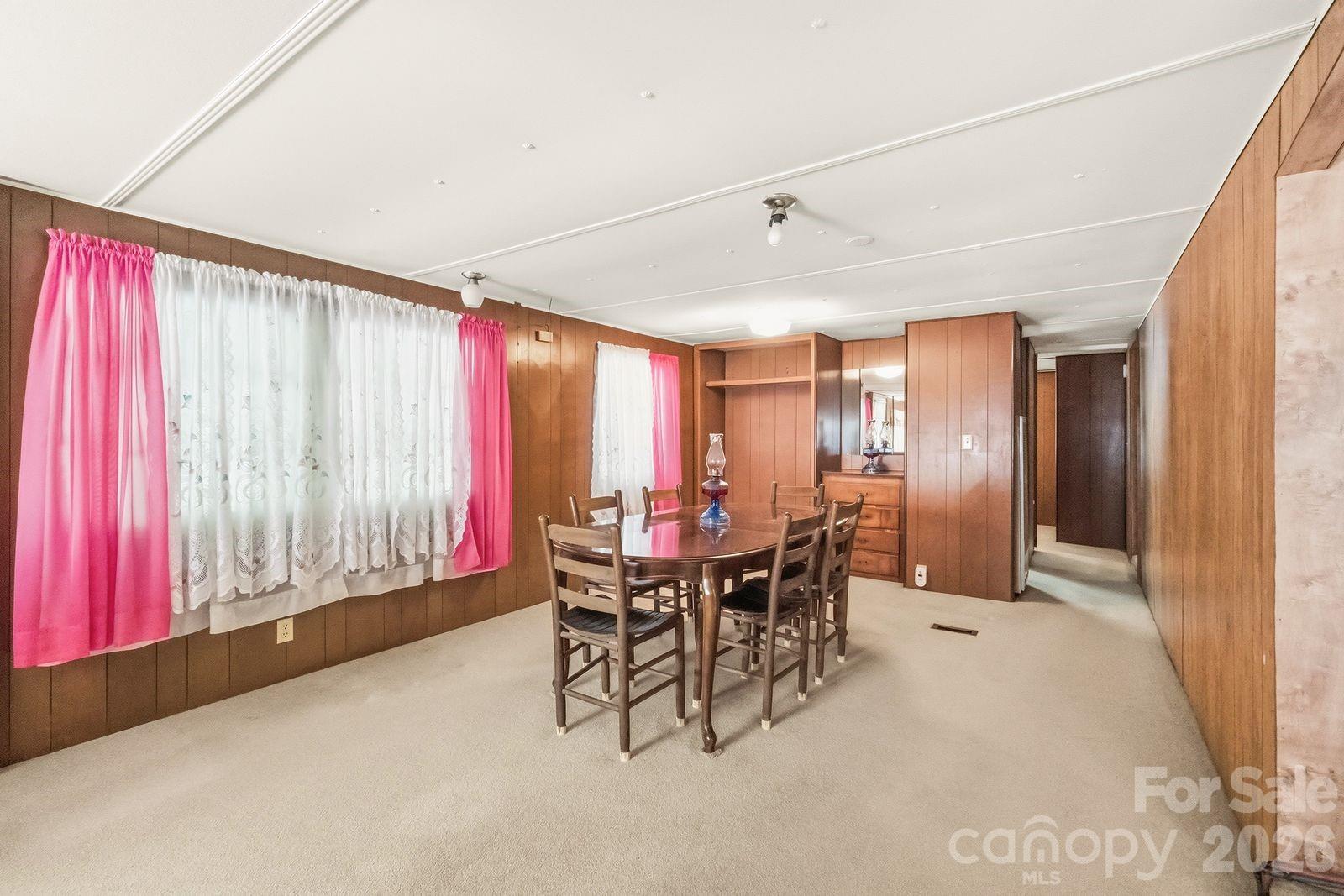 3823 Hickory Highway — Statesville