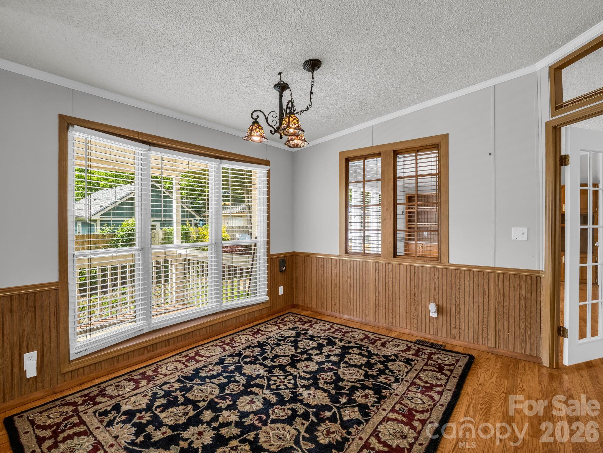 213 Old State Ten Road — Black Mountain